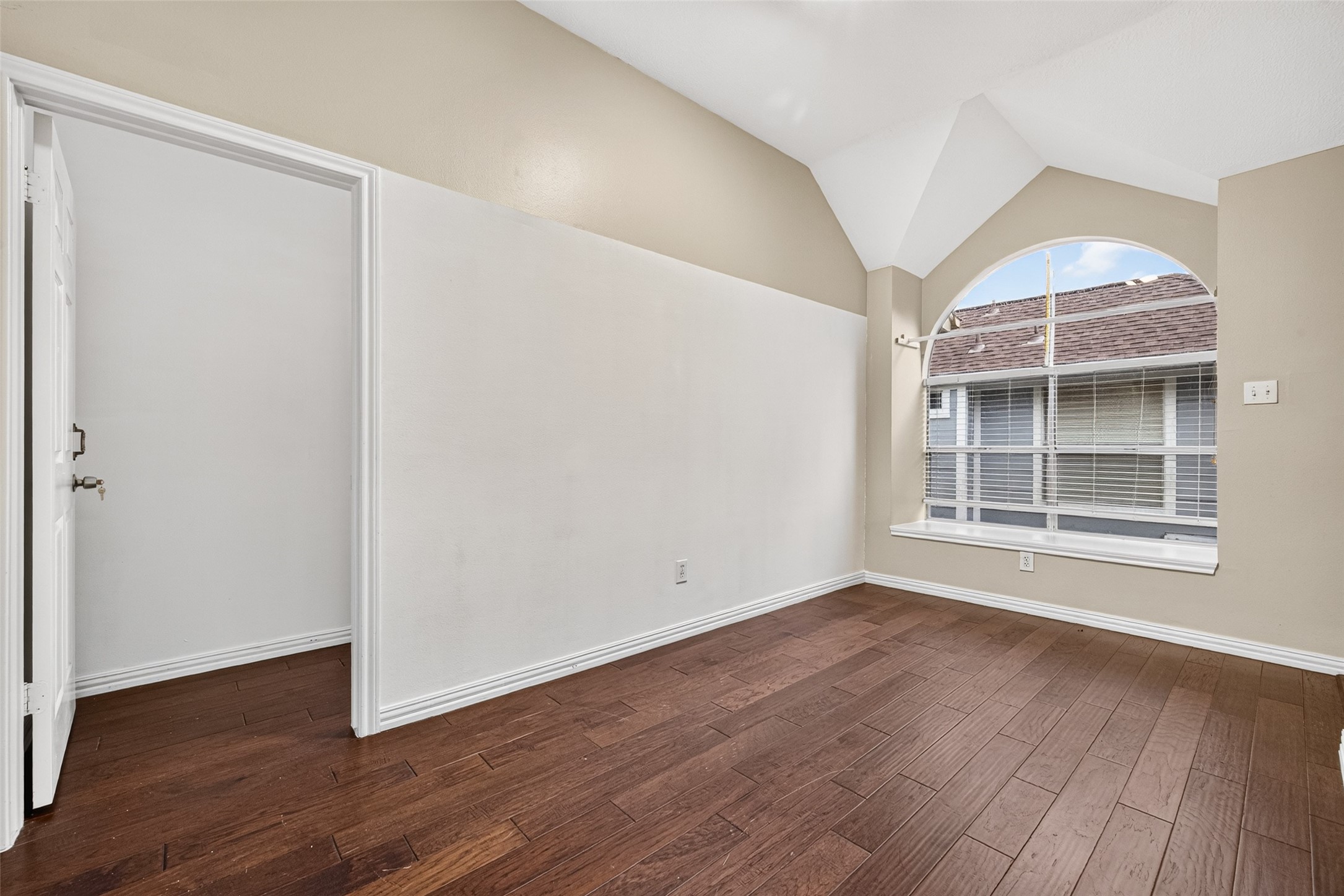 6311 Drake Elm Drive Property Photo 28