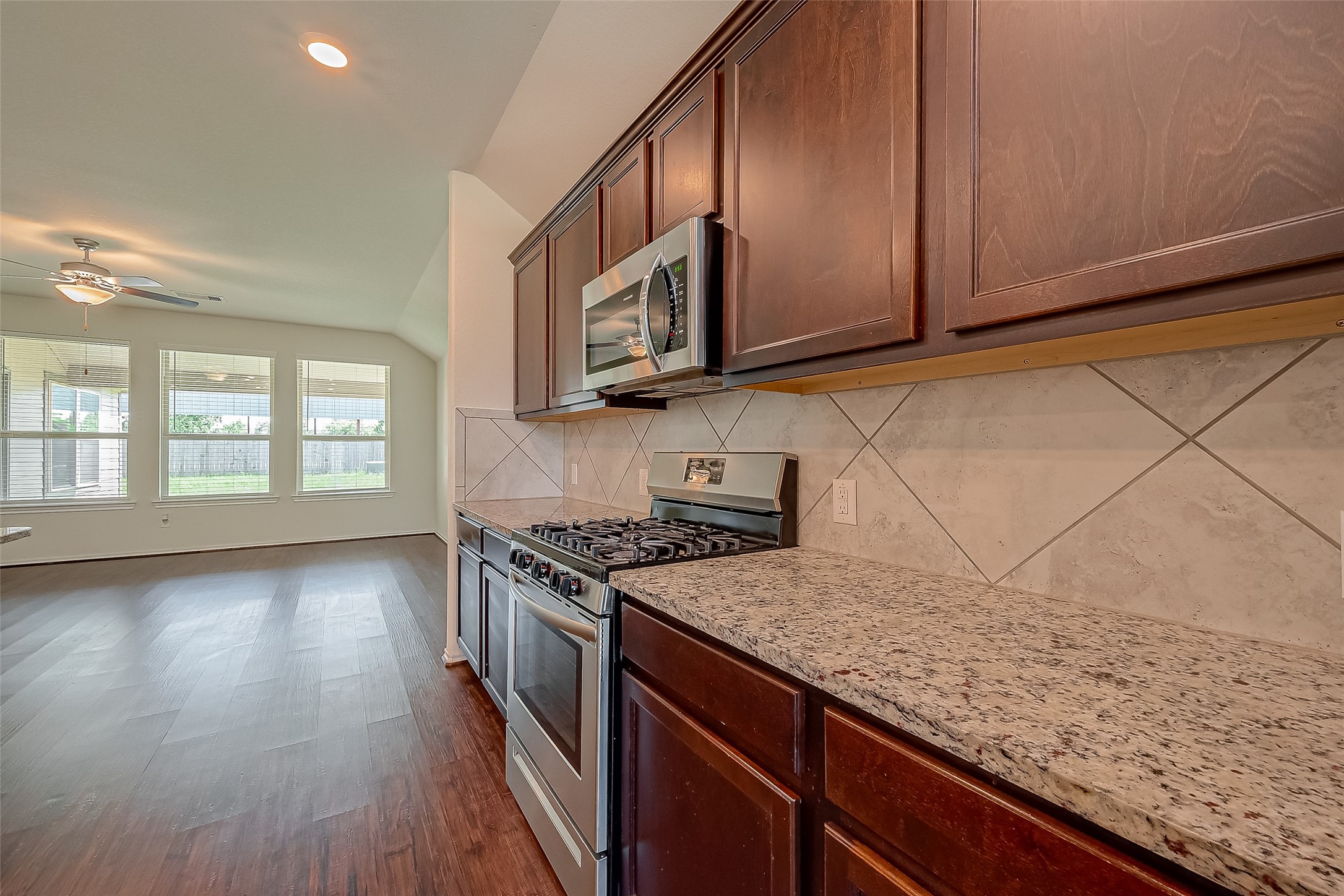 25911 Rustical Road Property Photo 12