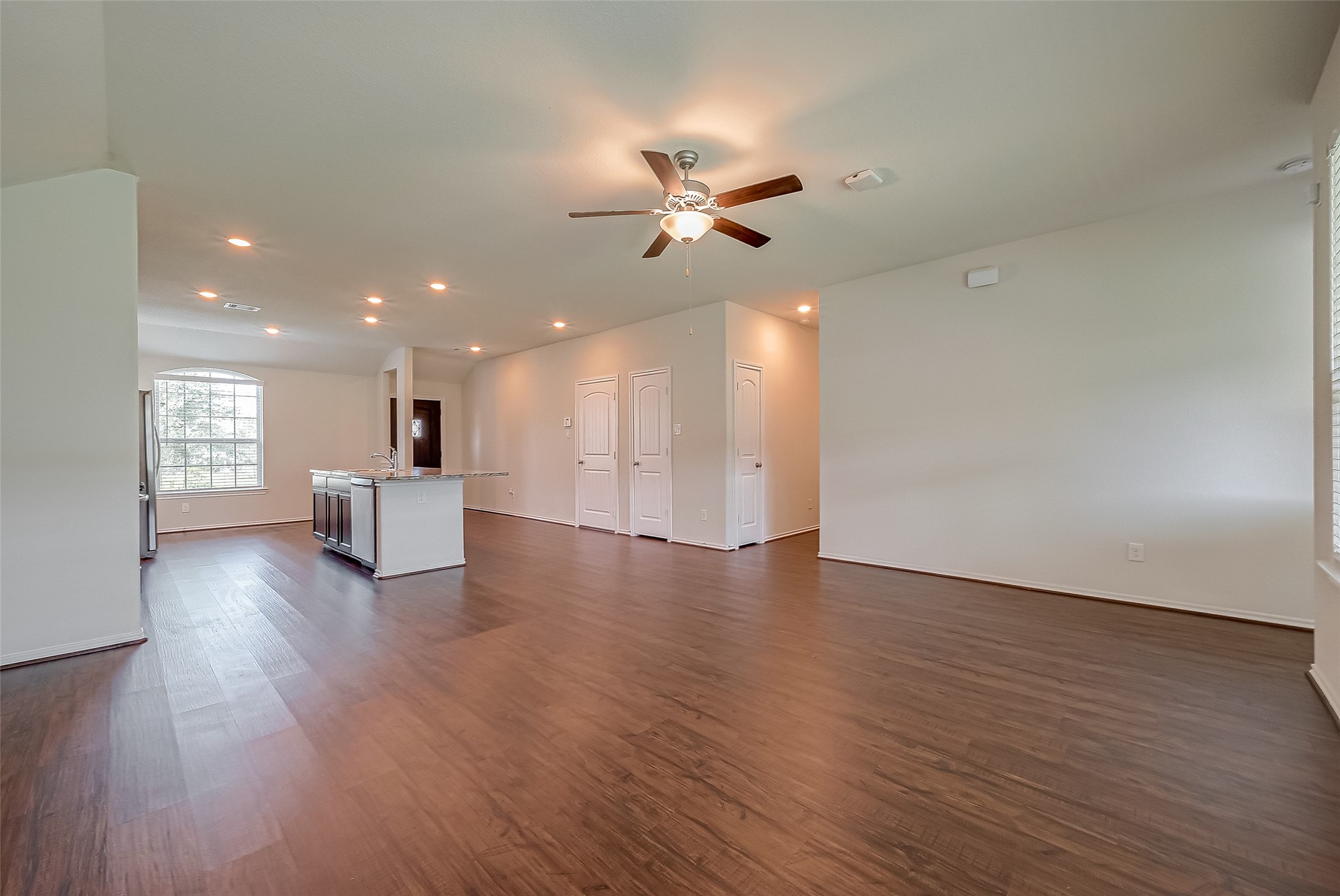 25911 Rustical Road Property Photo 21