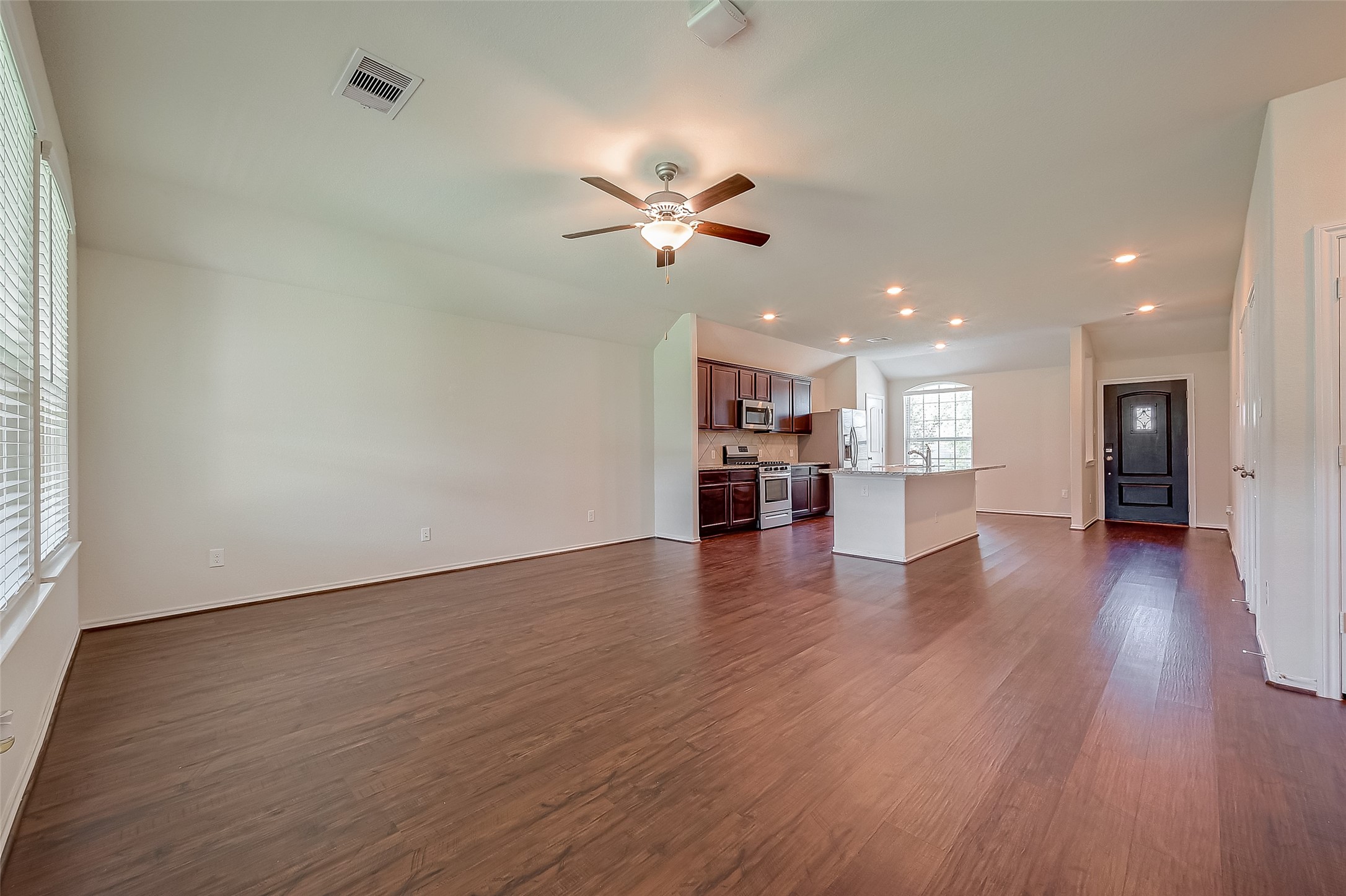 25911 Rustical Road Property Photo 23