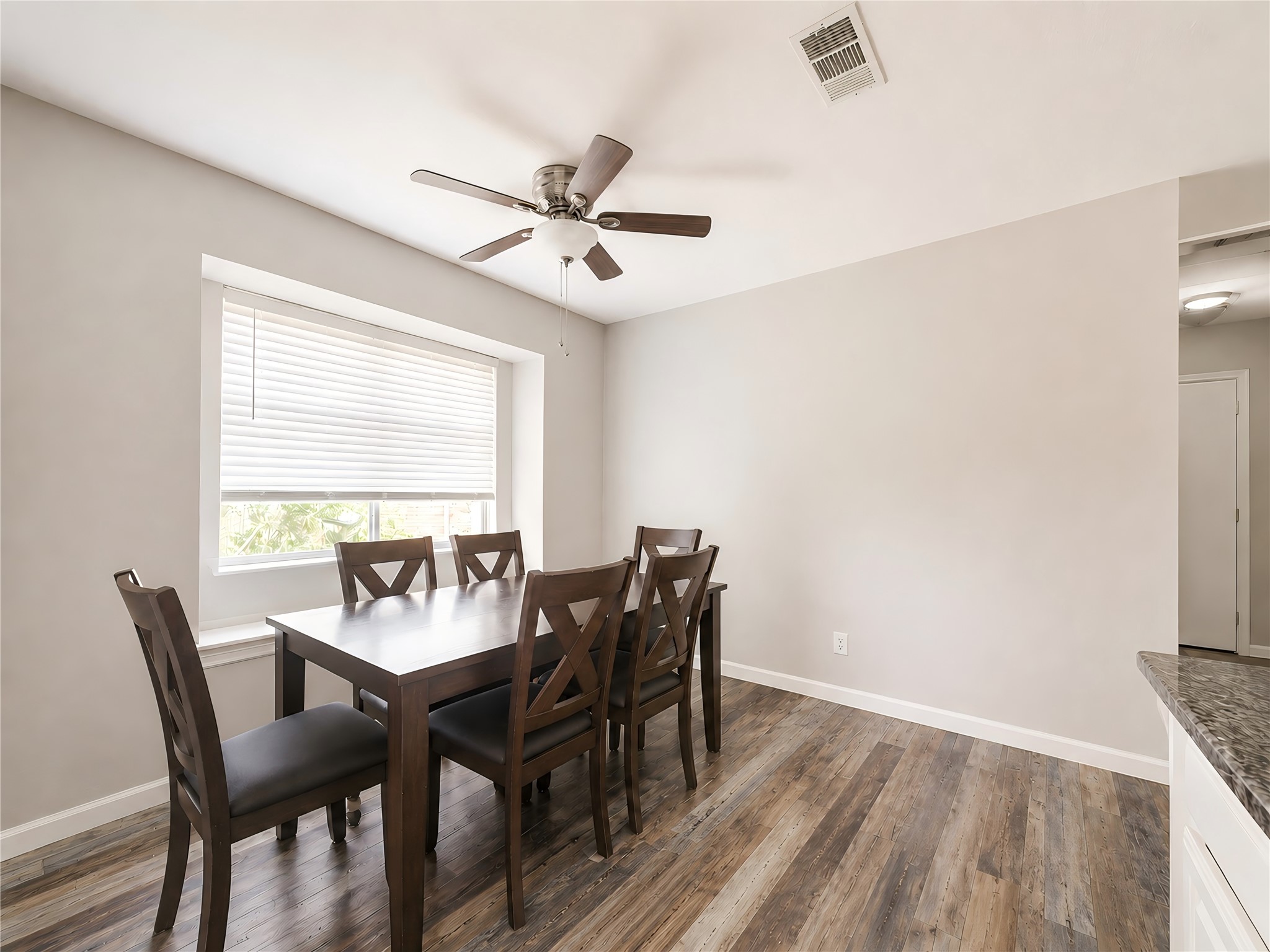 12710 Fenimore Court Property Photo 7