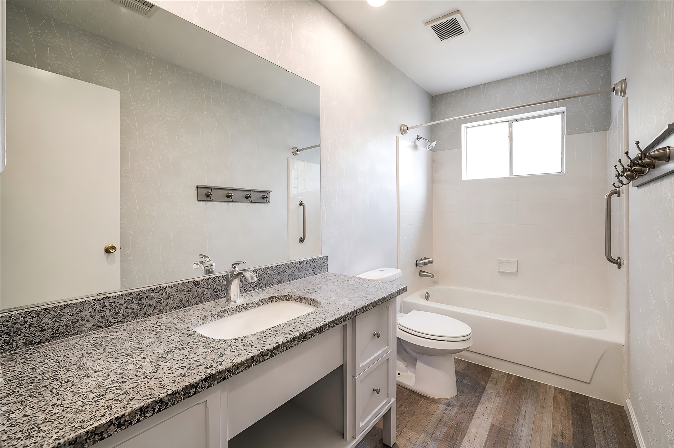 12710 Fenimore Court Property Photo 13