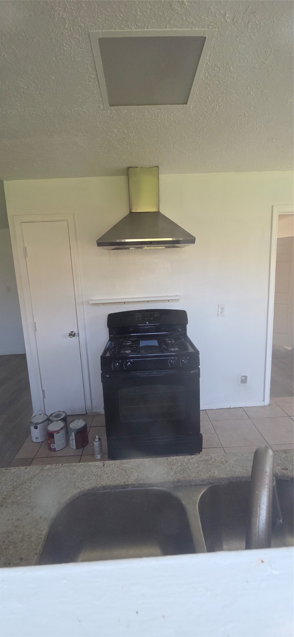 12623 Chiswick Road Property Photo 9