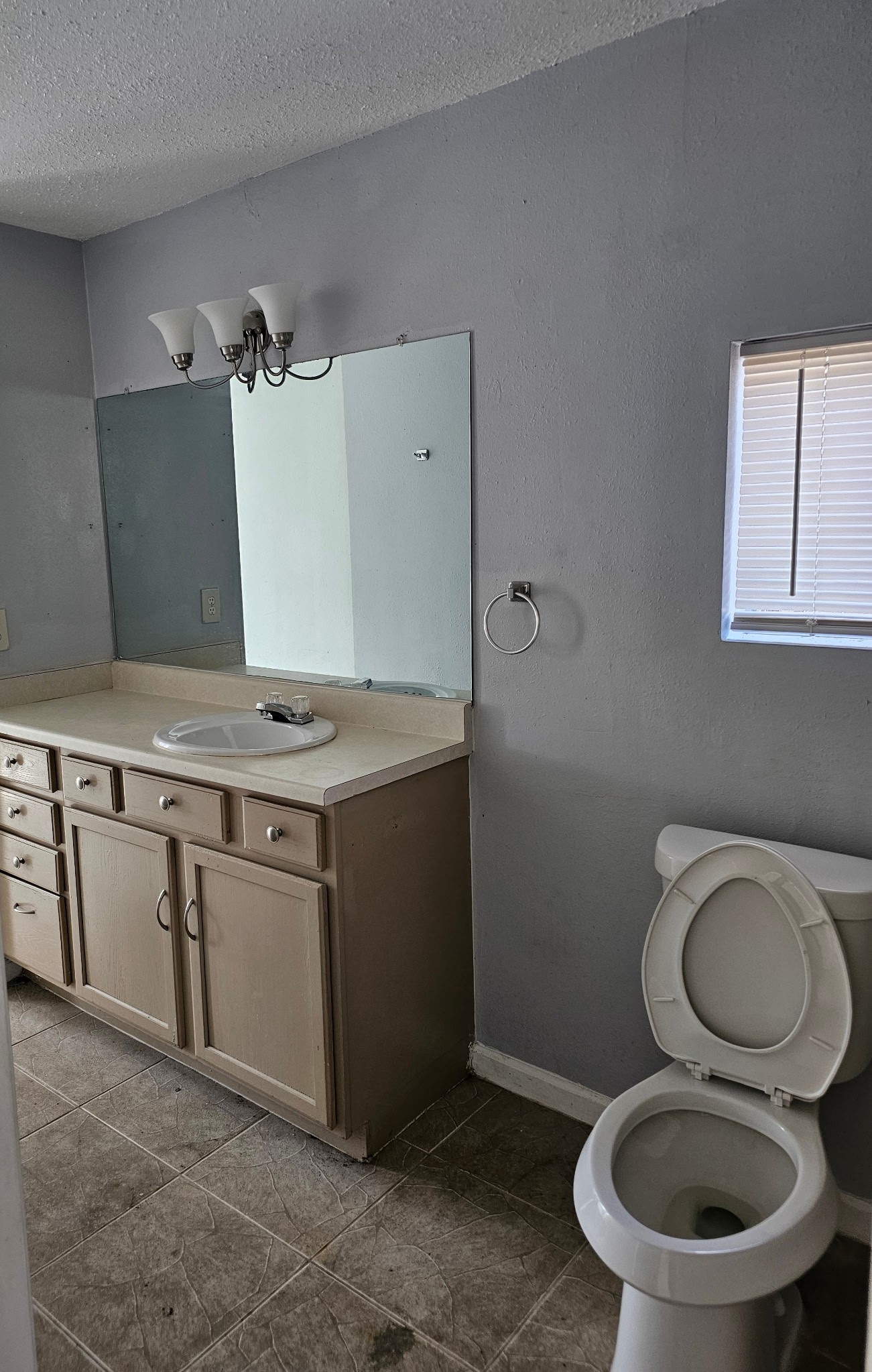 12623 Chiswick Road Property Photo 11