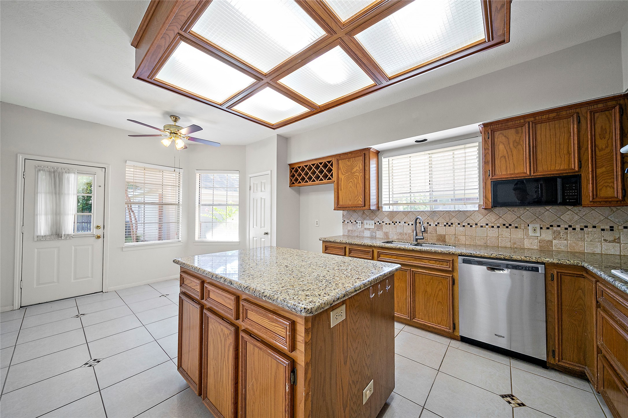 1711 S Medio River Circle Property Photo 4