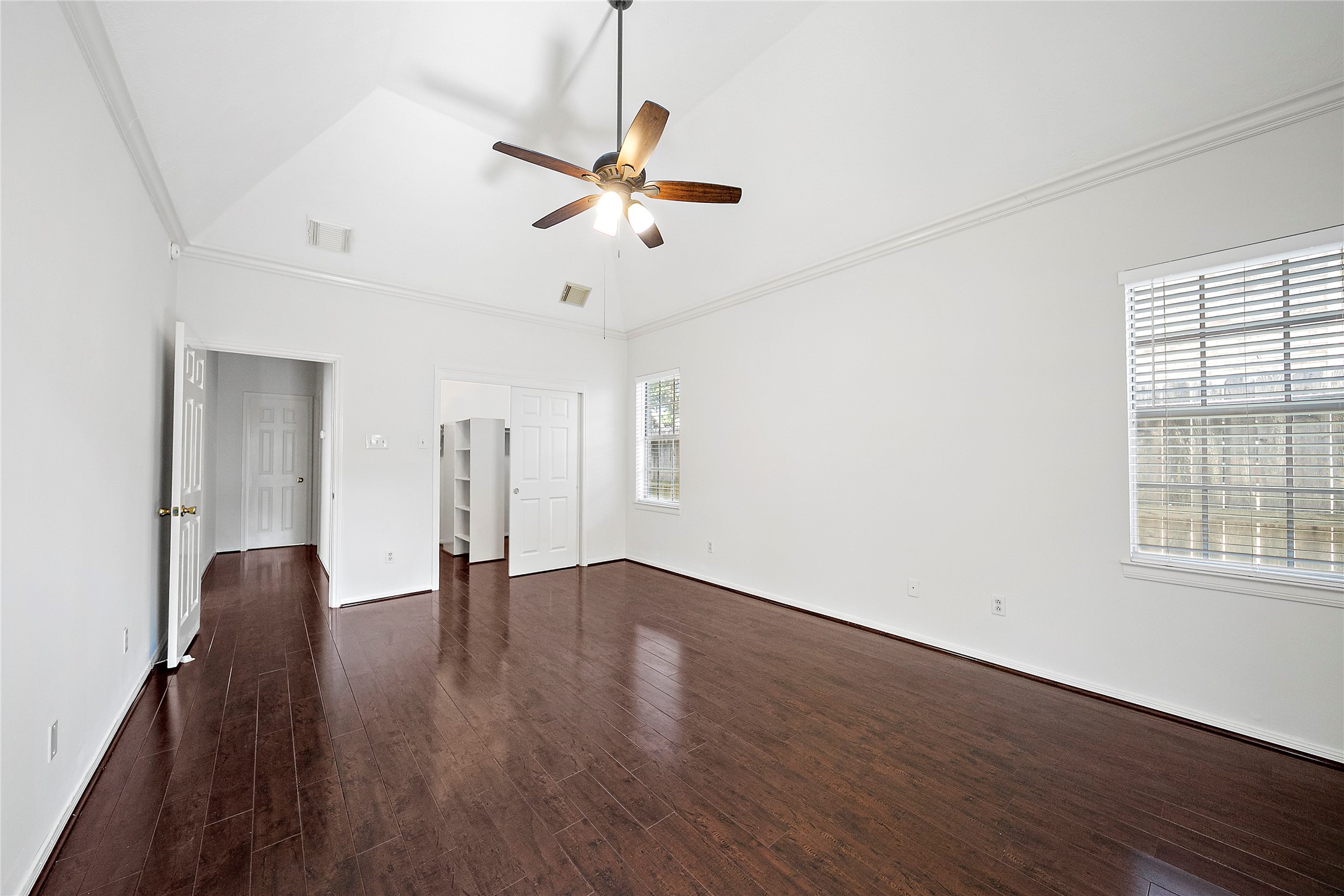 1711 S Medio River Circle Property Photo 12