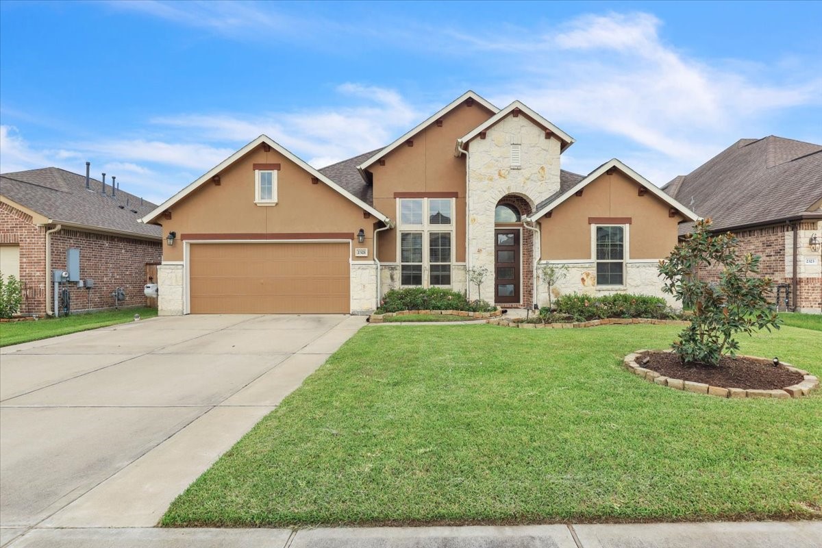 2321 Vineyard Terrace Lane Property Photo 1