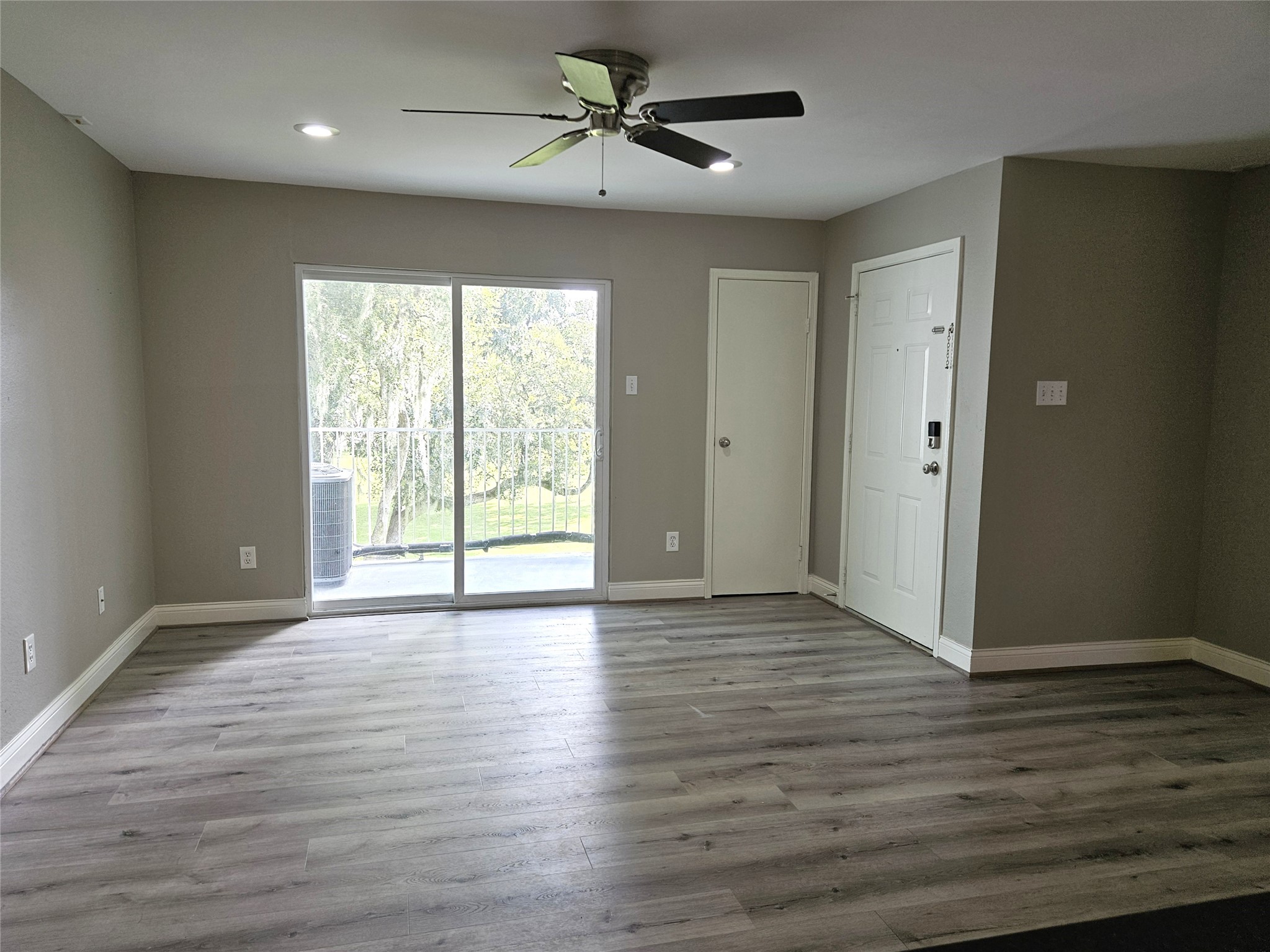18617 Egret Bay Boulevard 507 Property Photo 5