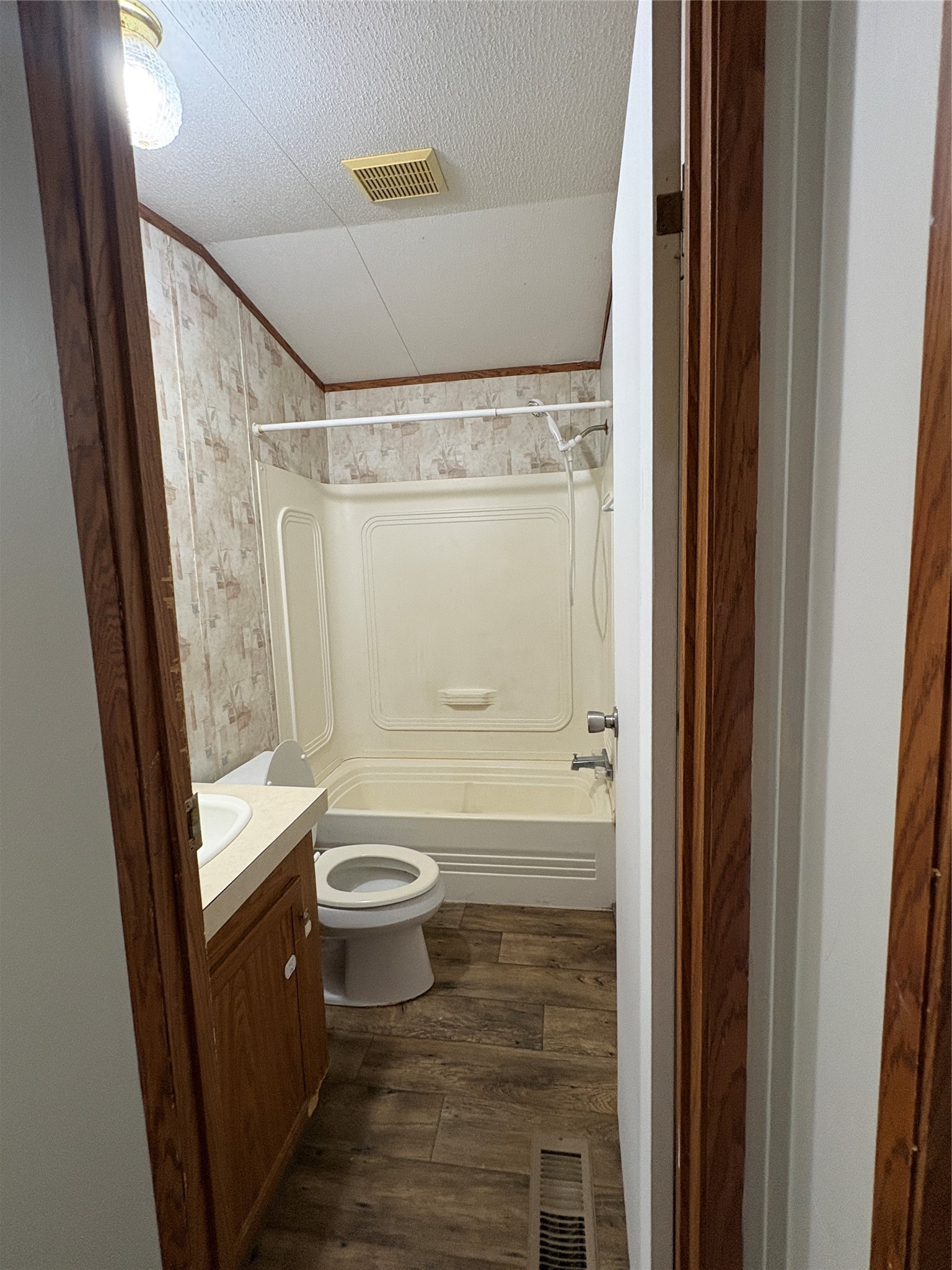 12619 Lazy Cove Drive Property Photo 7