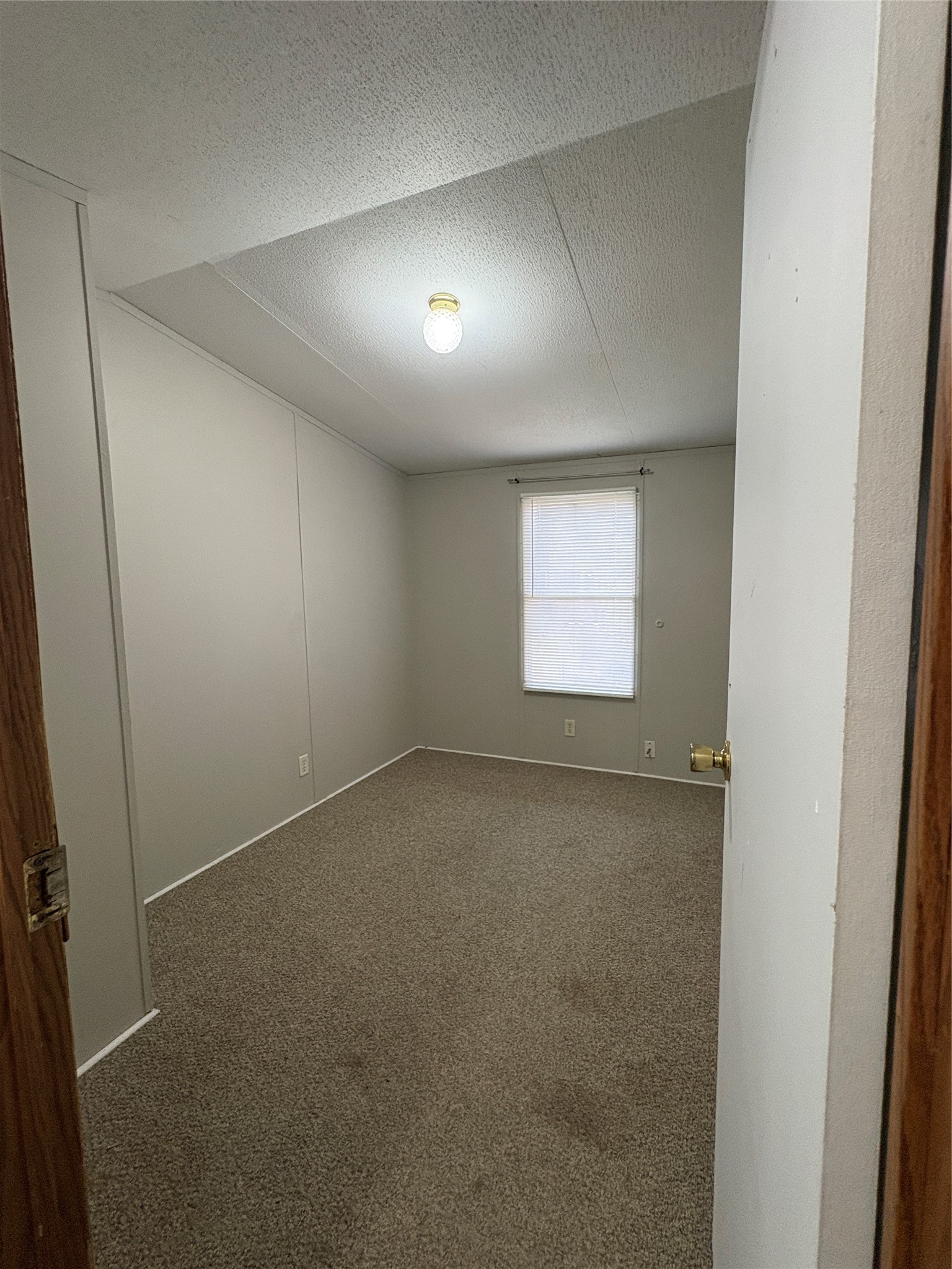 12619 Lazy Cove Drive Property Photo 8