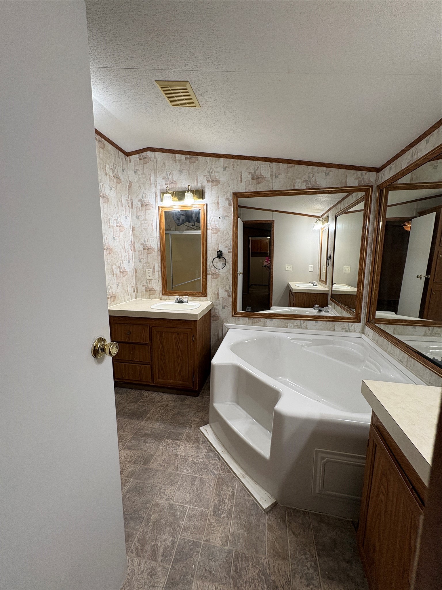 12619 Lazy Cove Drive Property Photo 16