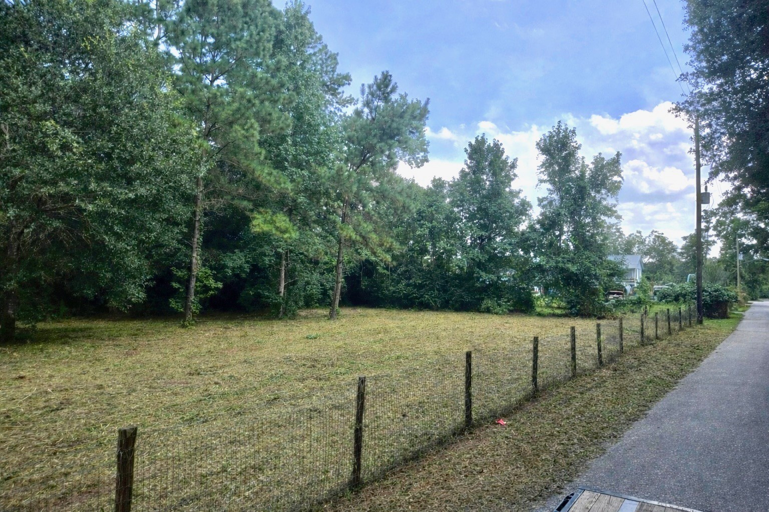 15399 Memorial Drive Property Photo 2