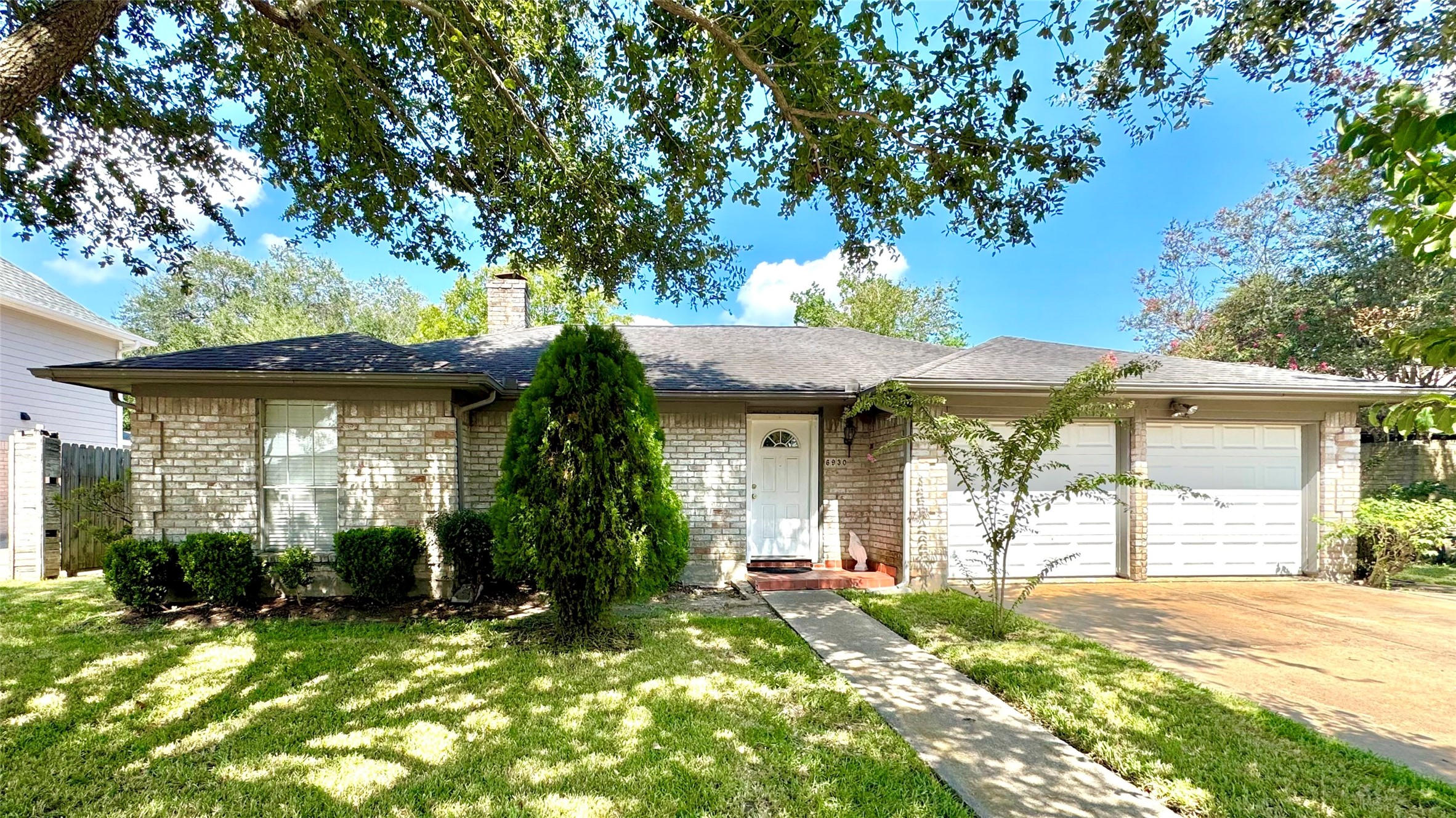 6930 Addicks Clodine Road Property Photo 1