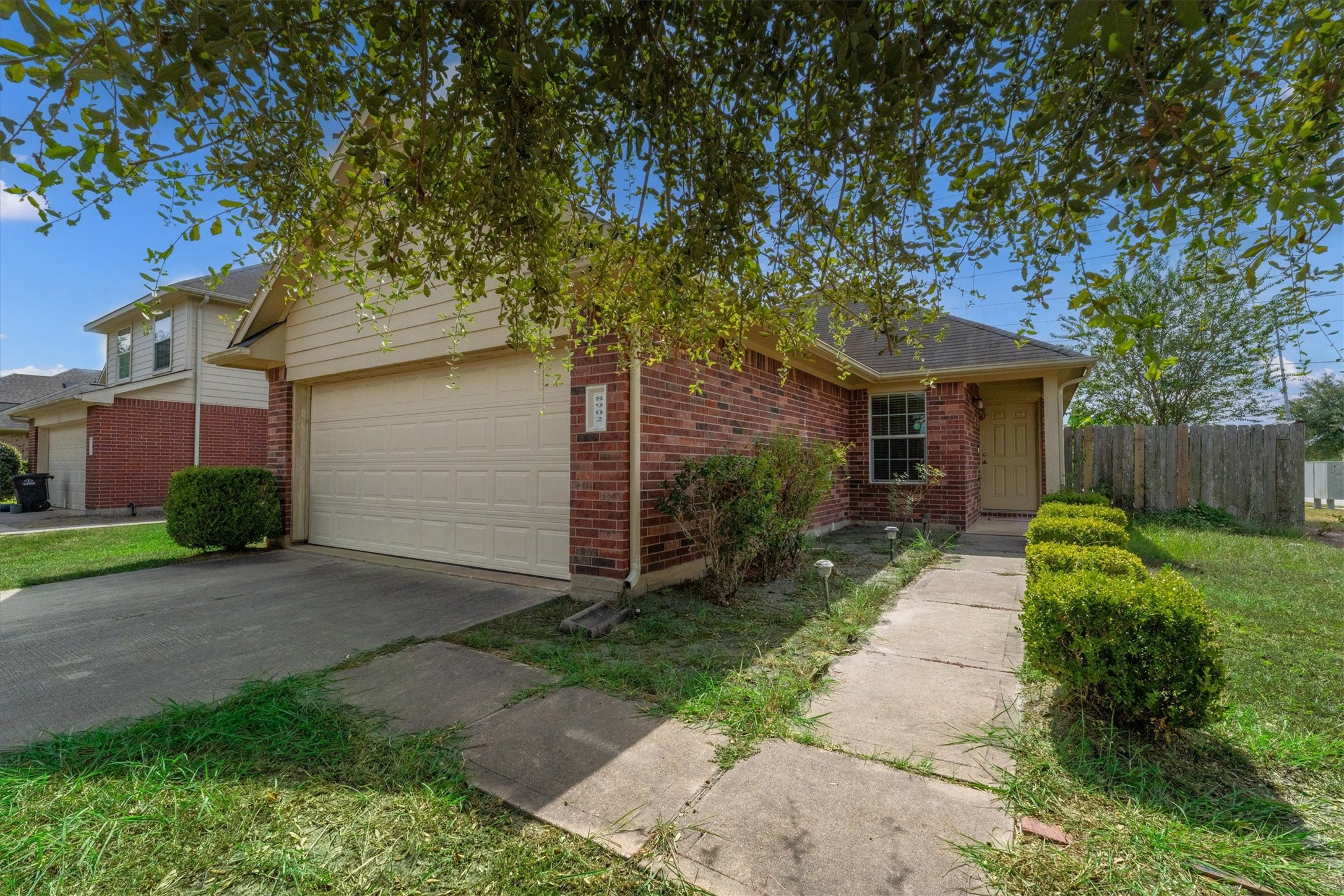 8902 Sweet Blue Jasmine Lane Property Photo 3