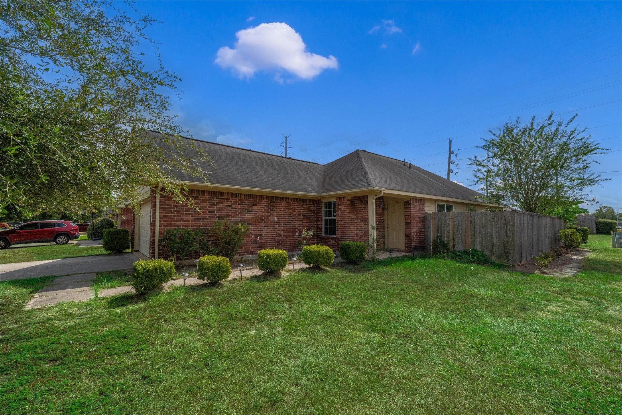 8902 Sweet Blue Jasmine Lane Property Photo 4