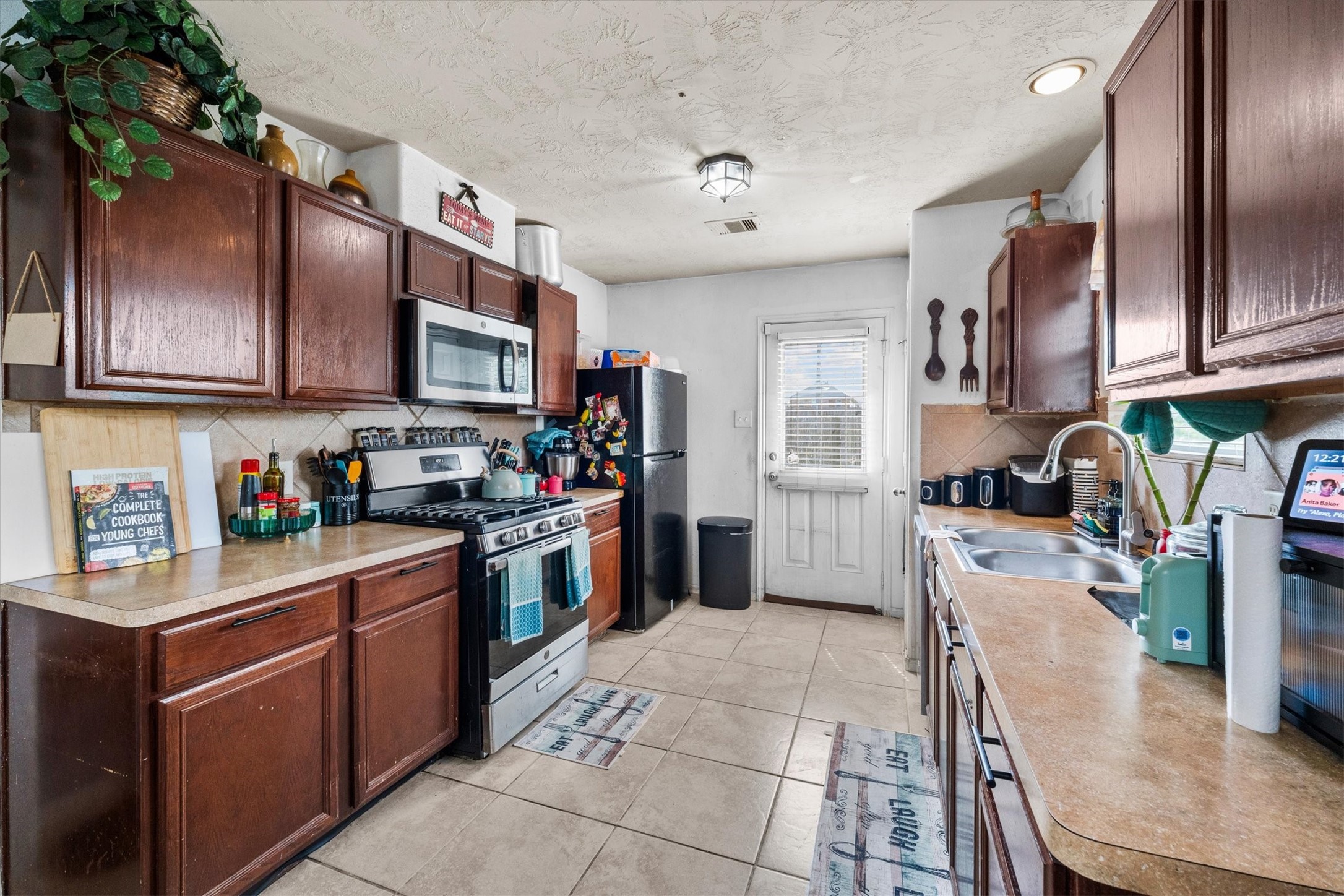 8902 Sweet Blue Jasmine Lane Property Photo 10
