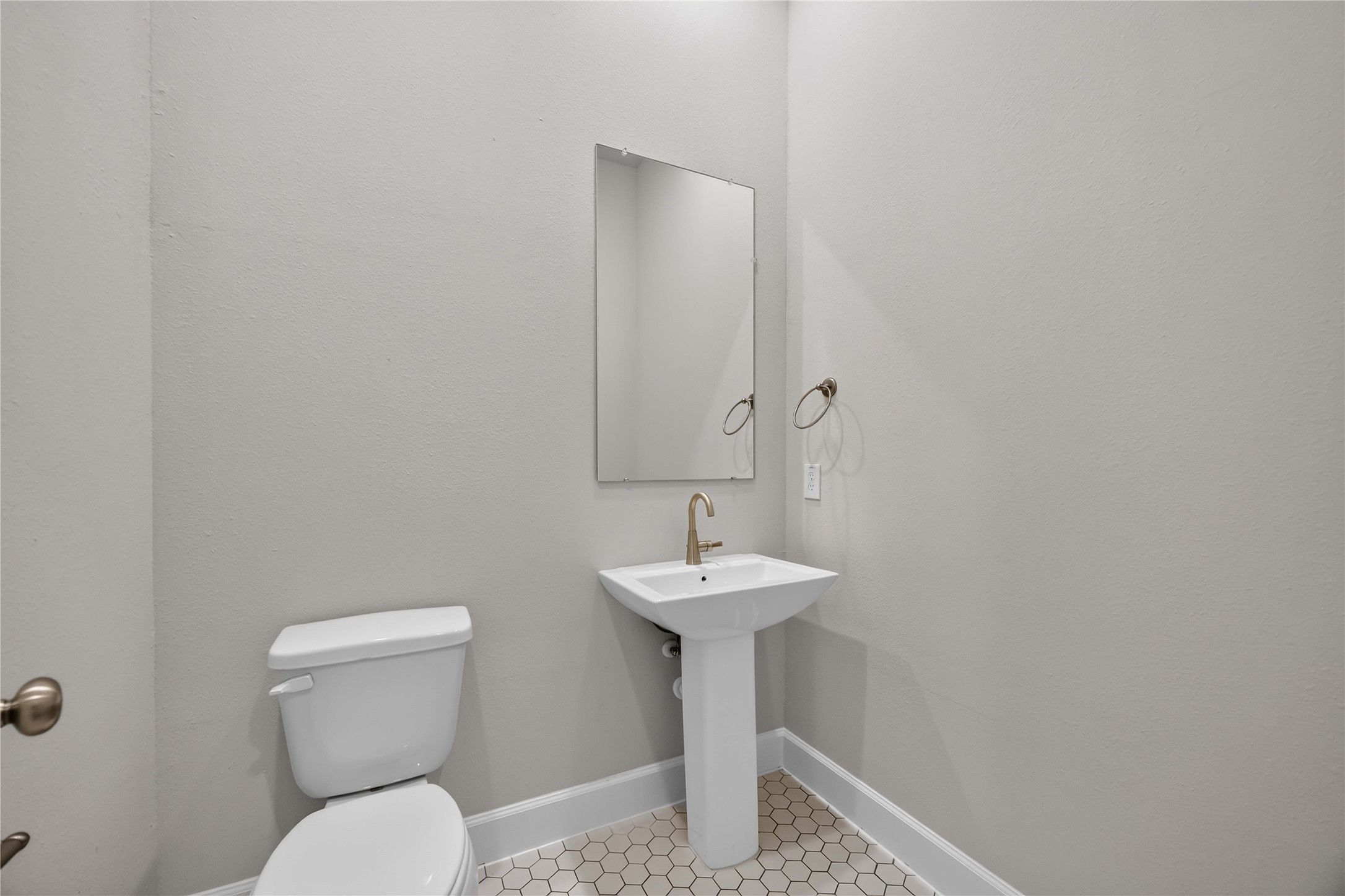 5672 Nolda Street Property Photo 15