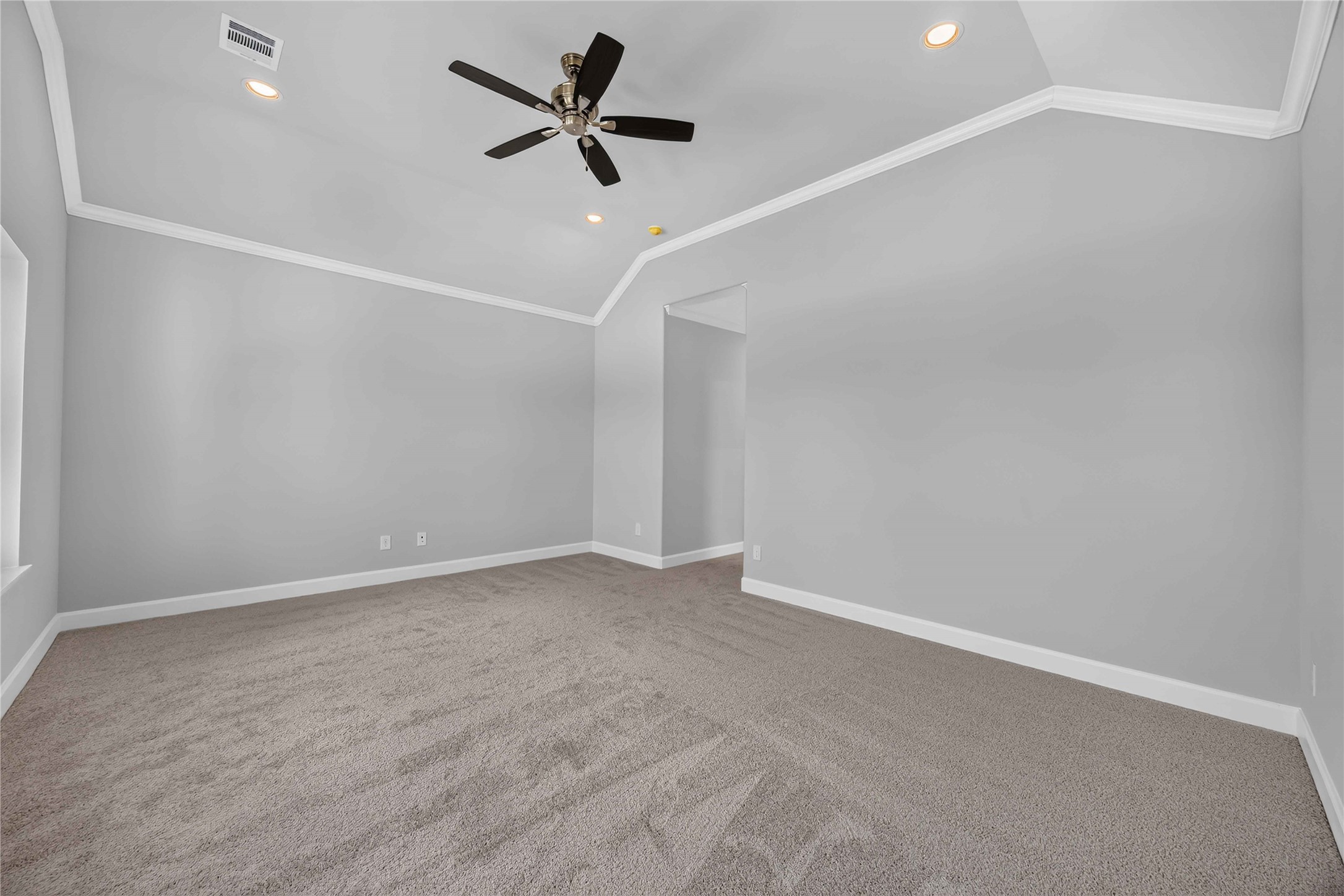5672 Nolda Street Property Photo 25