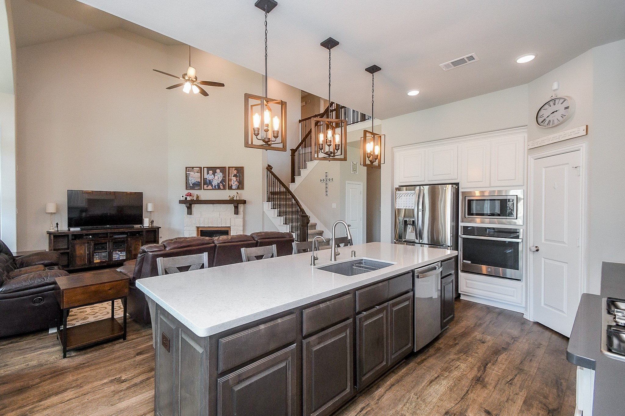 2703 Ripe Amber Cup Court Property Photo 1