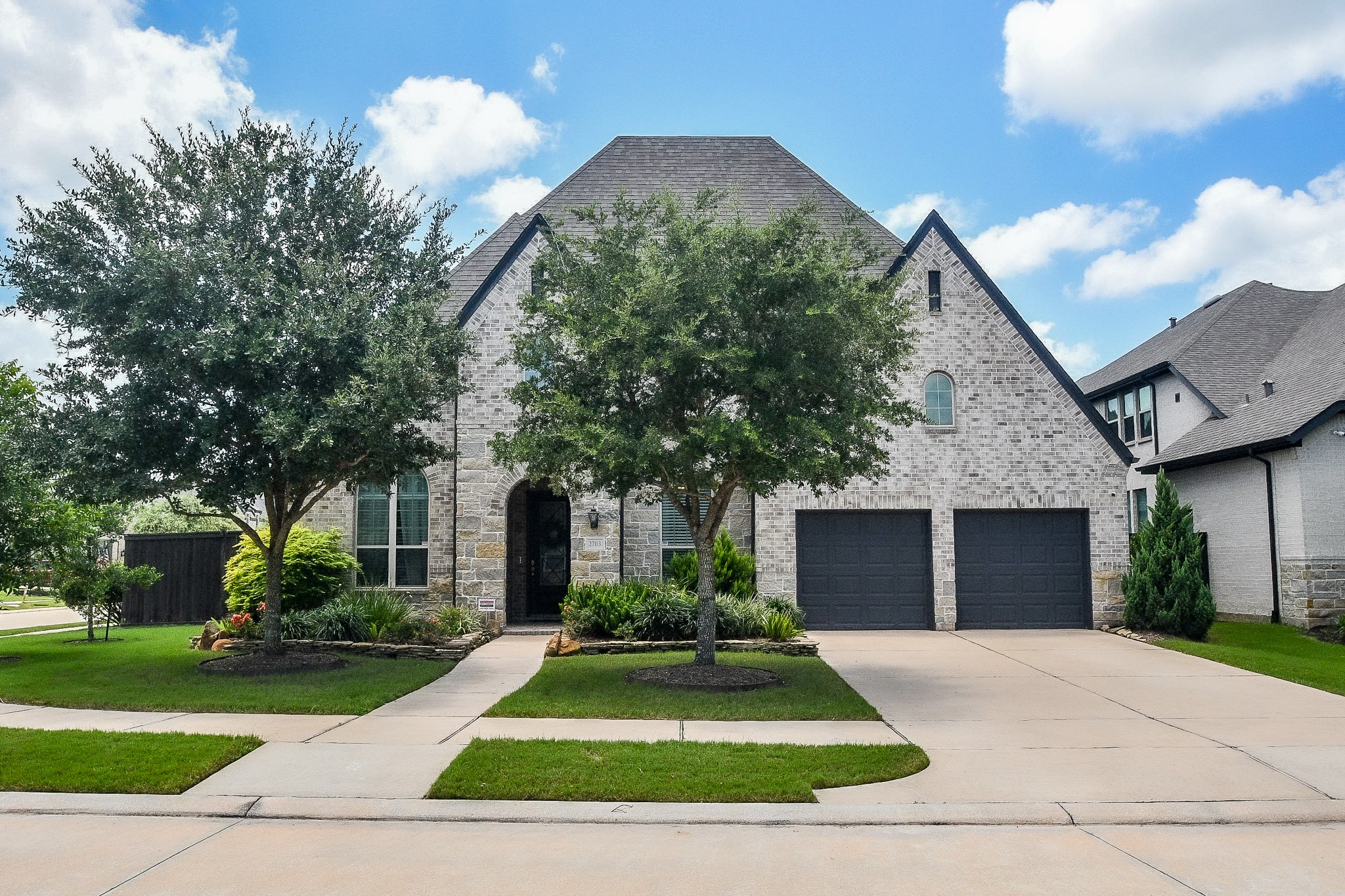 2703 Ripe Amber Cup Court Property Photo 3