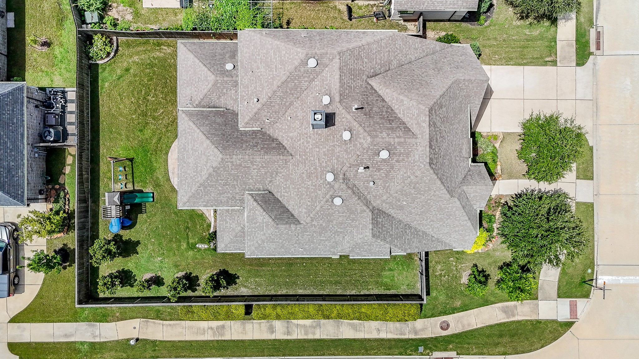 2703 Ripe Amber Cup Court Property Photo 4