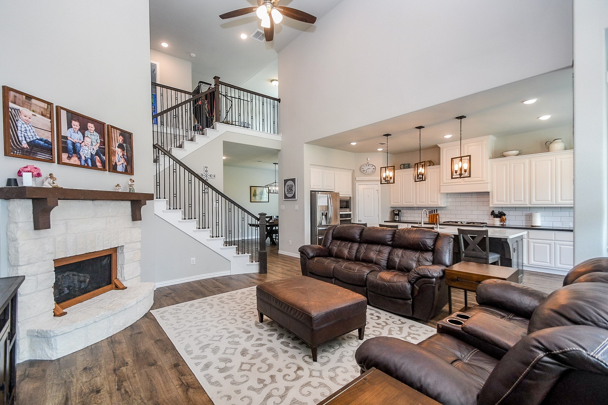 2703 Ripe Amber Cup Court Property Photo 8