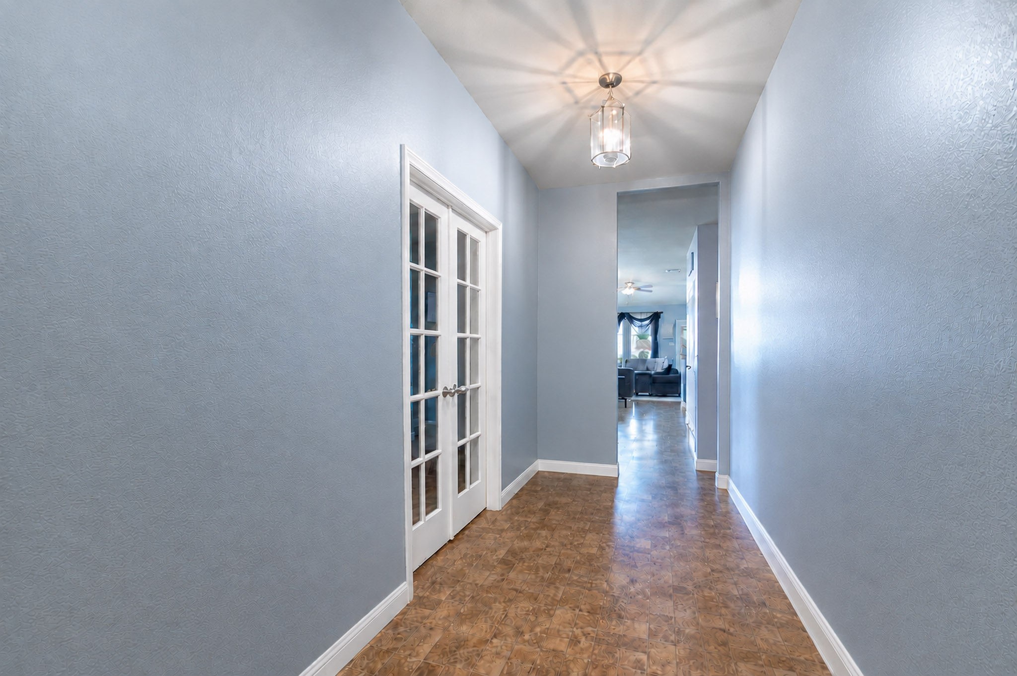 12559 Colony Hill Lane Property Photo 2