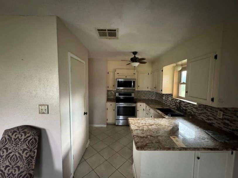 718 Westbury Street Property Photo 3