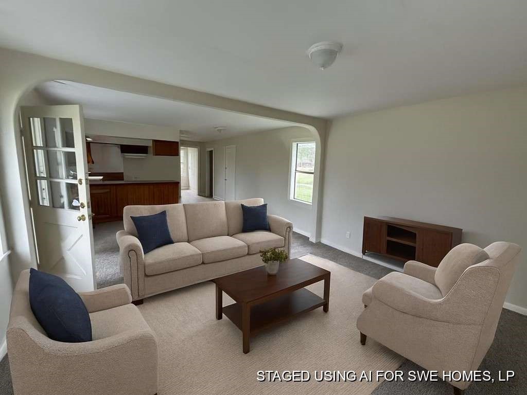 15020 S Baylan Street Property Photo 5