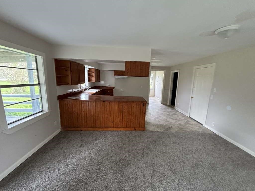15020 S Baylan Street Property Photo 8