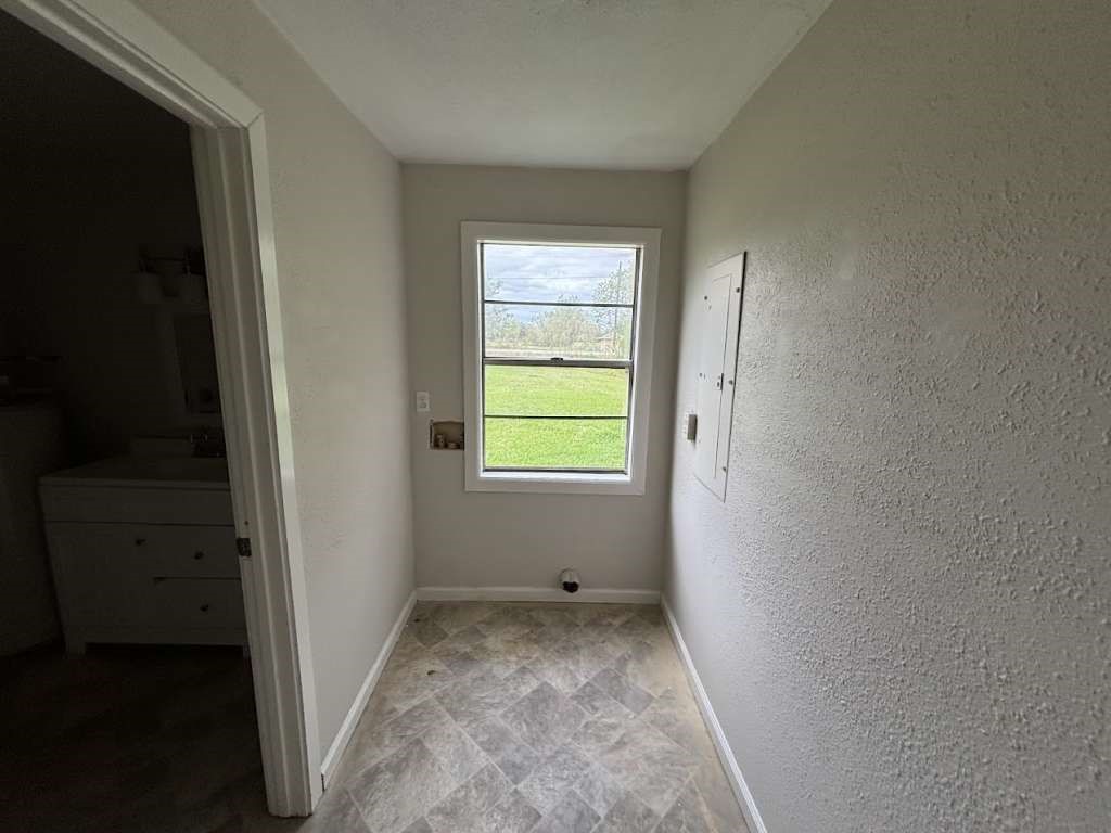 15020 S Baylan Street Property Photo 12
