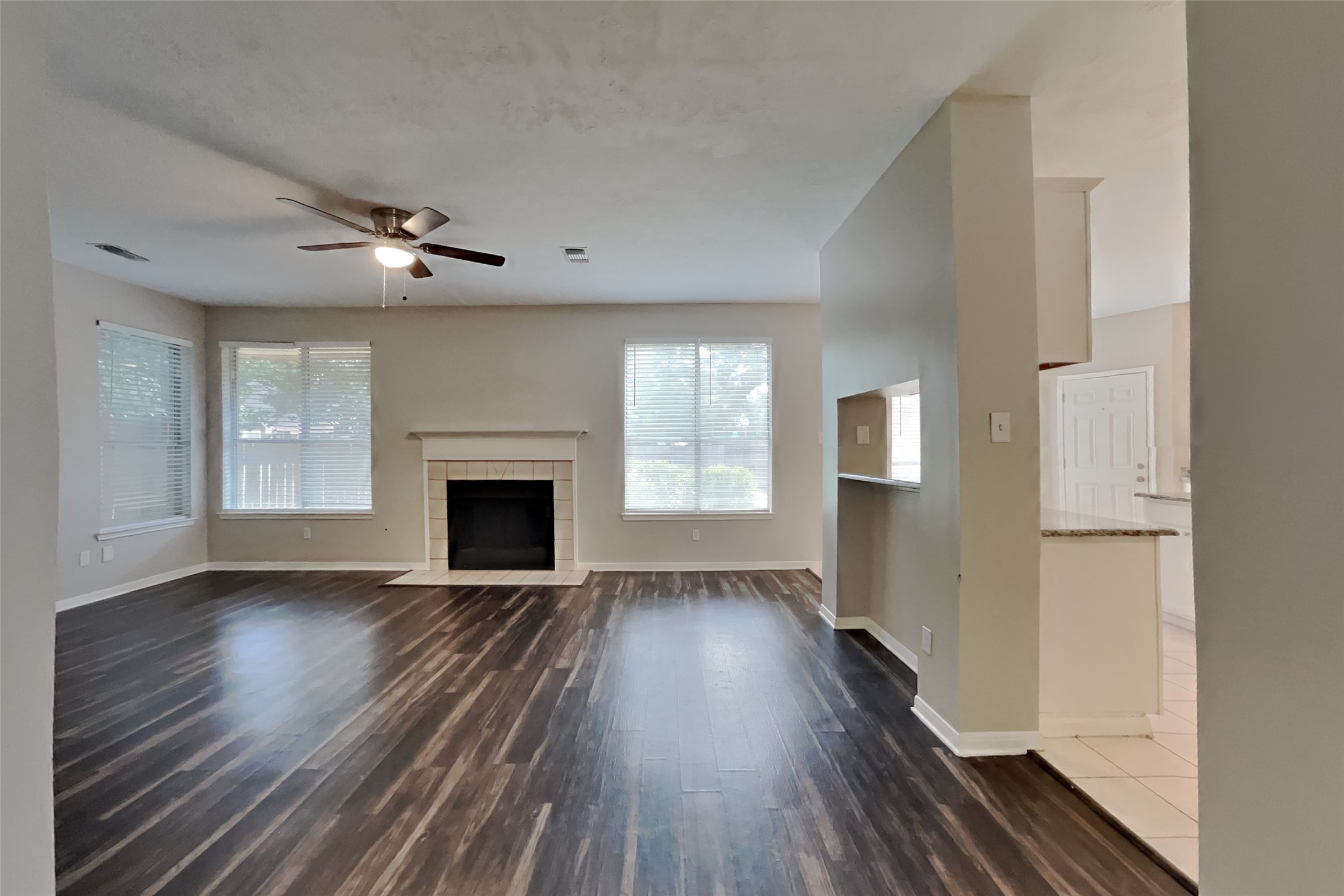 15907 Lausanne Drive Property Photo 4