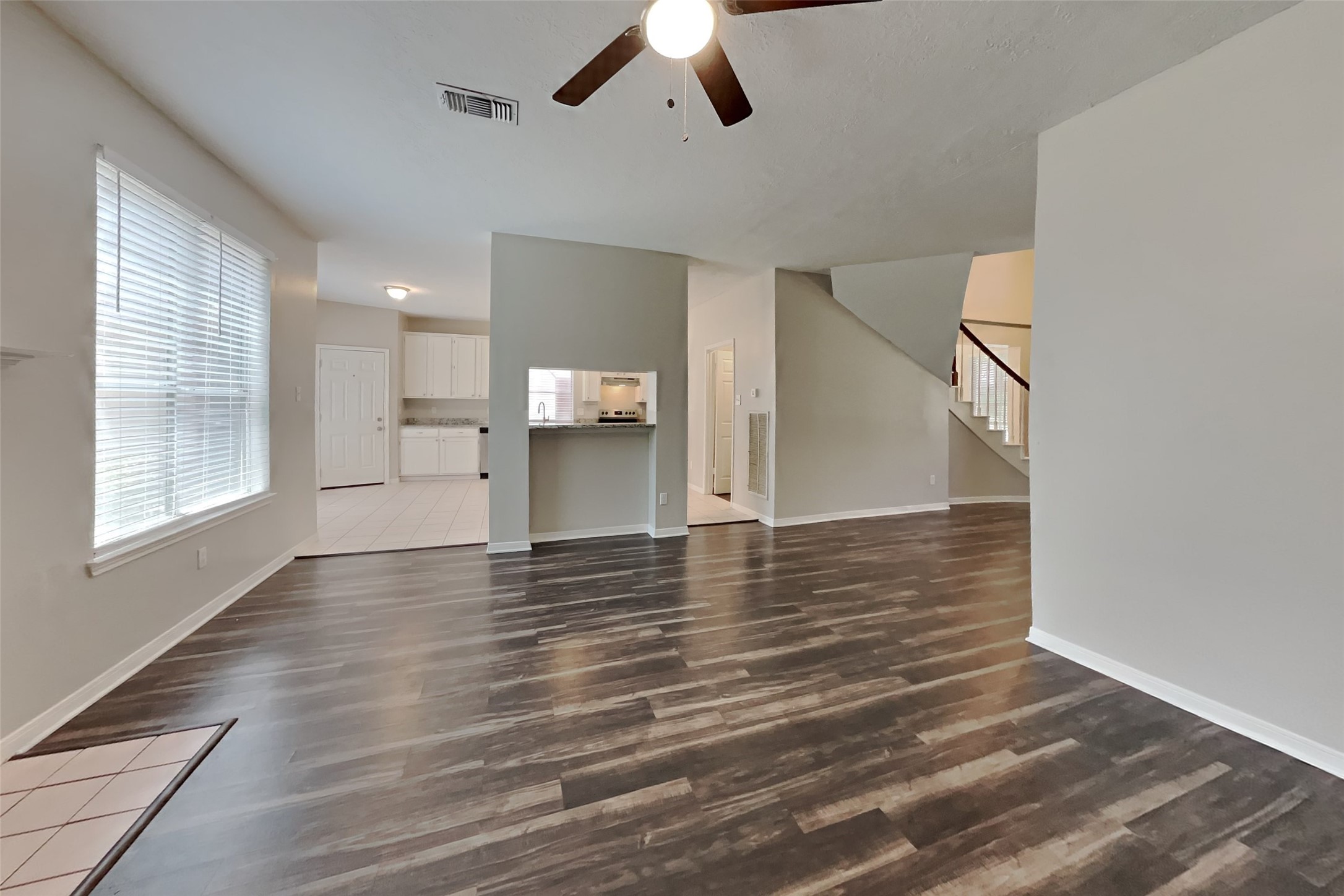 15907 Lausanne Drive Property Photo 5