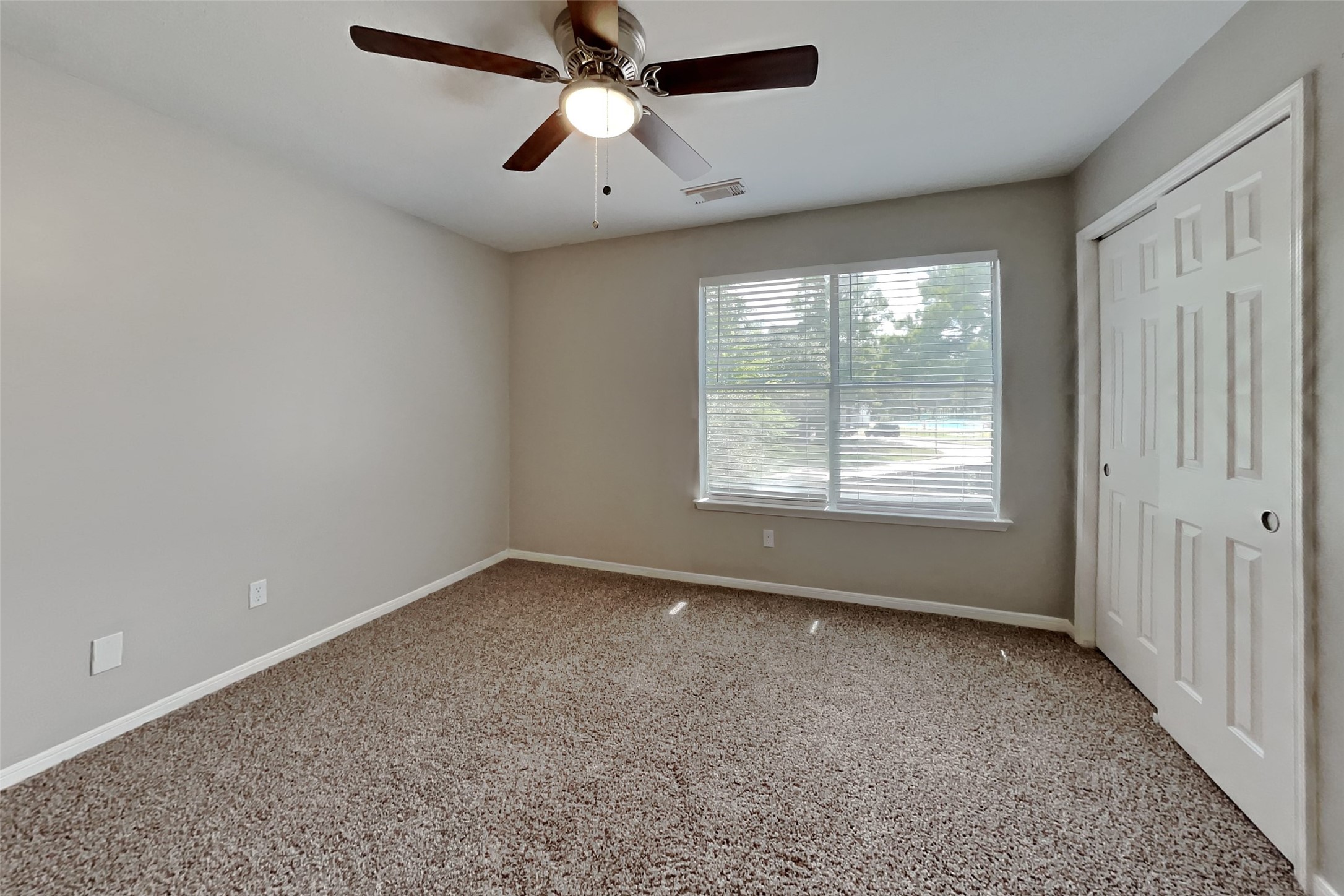 15907 Lausanne Drive Property Photo 16