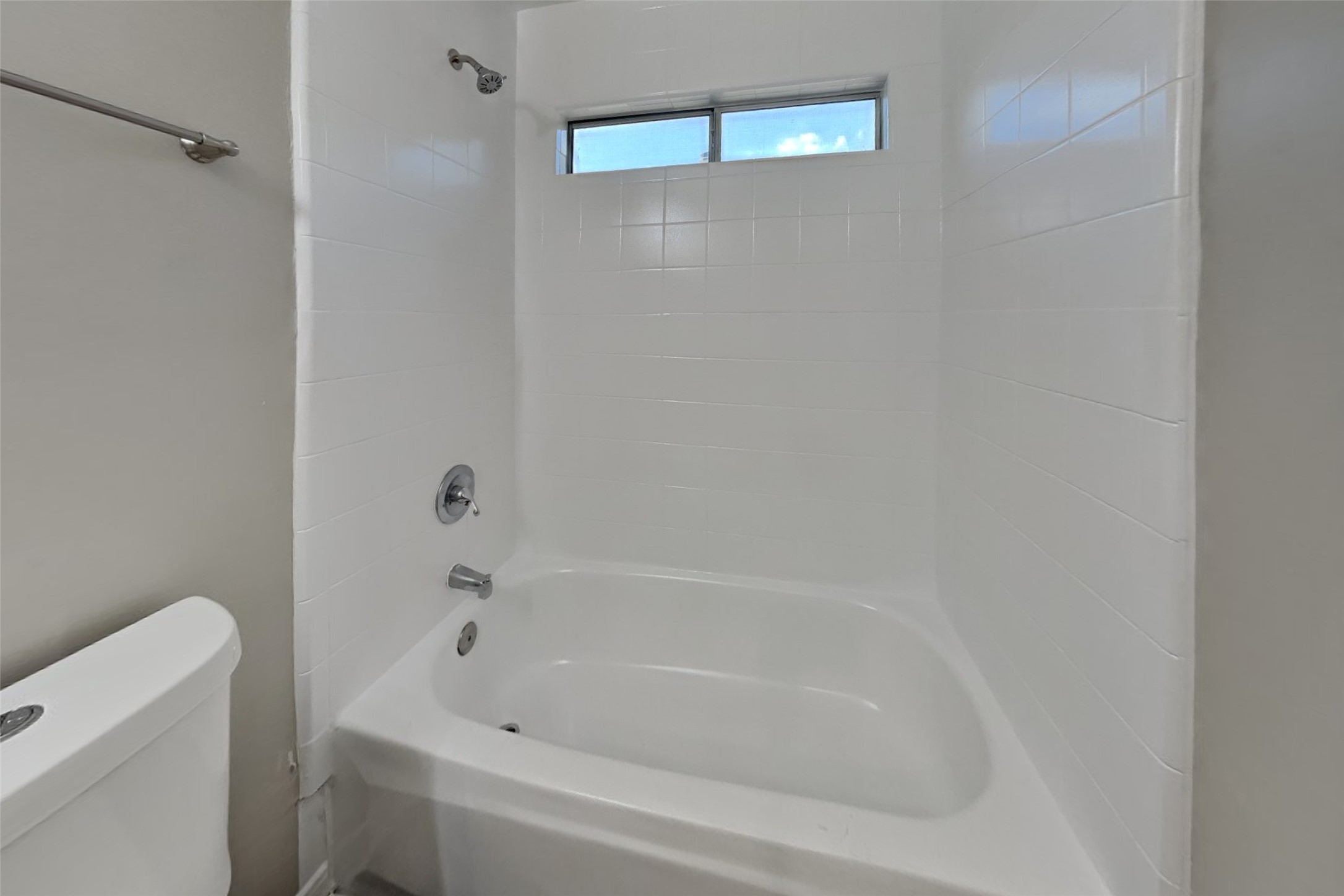 15907 Lausanne Drive Property Photo 23