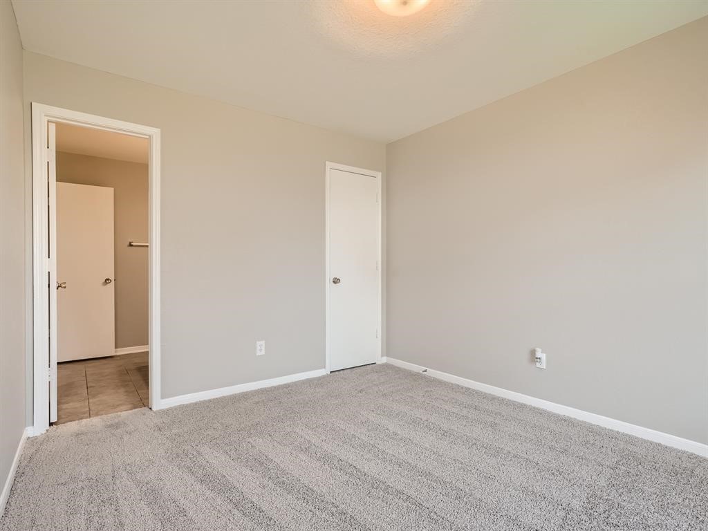 11010 Walkup Way Property Photo 11