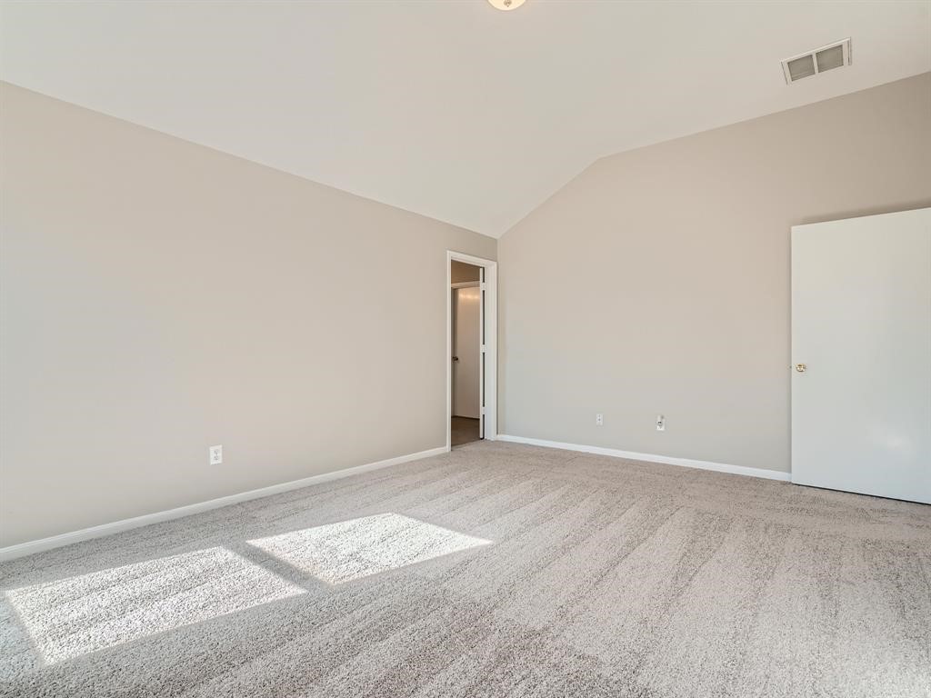 11010 Walkup Way Property Photo 13