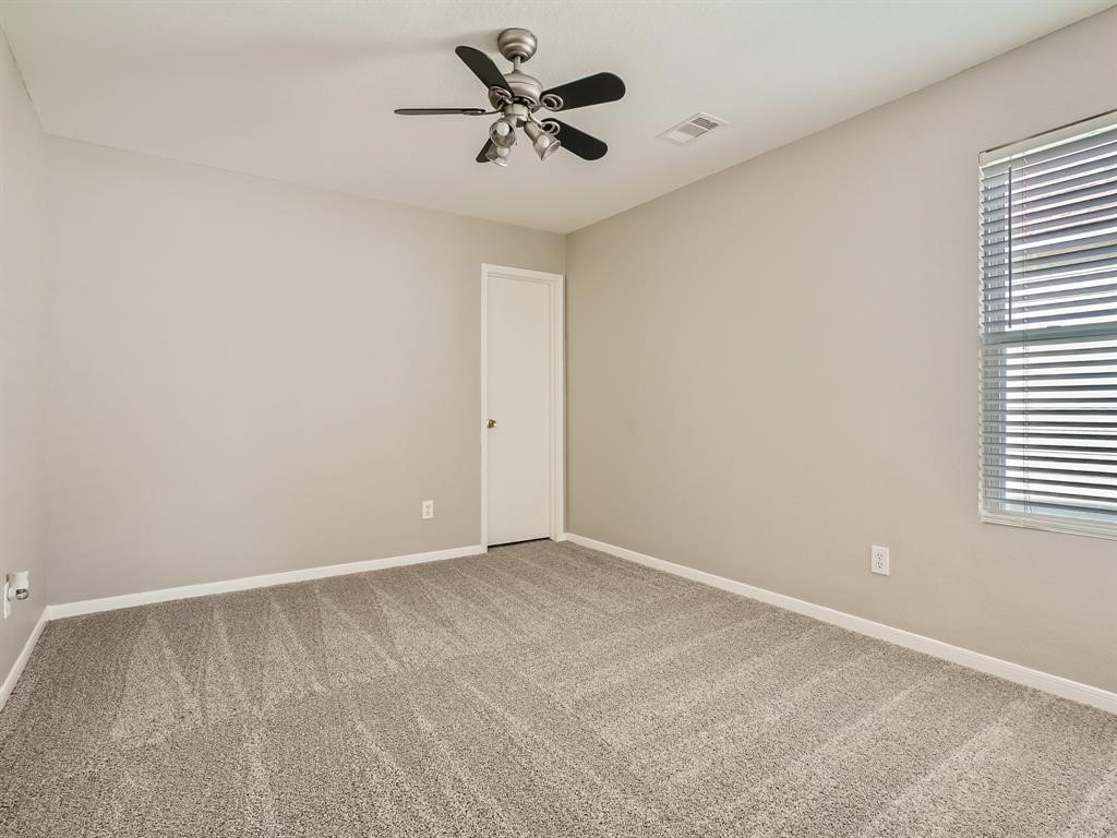 11010 Walkup Way Property Photo 18