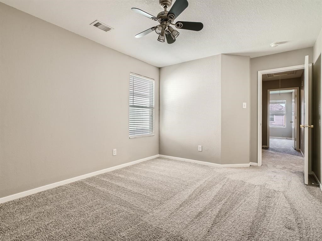 11010 Walkup Way Property Photo 19