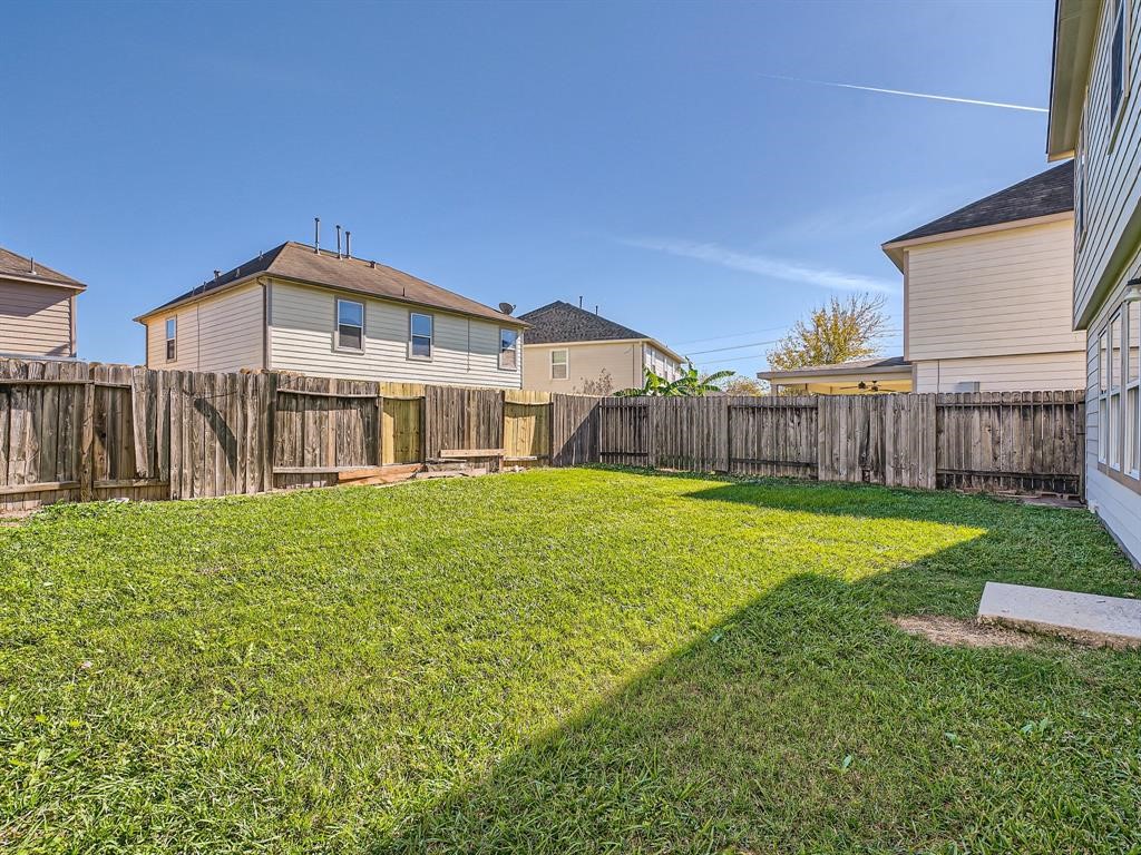 11010 Walkup Way Property Photo 22