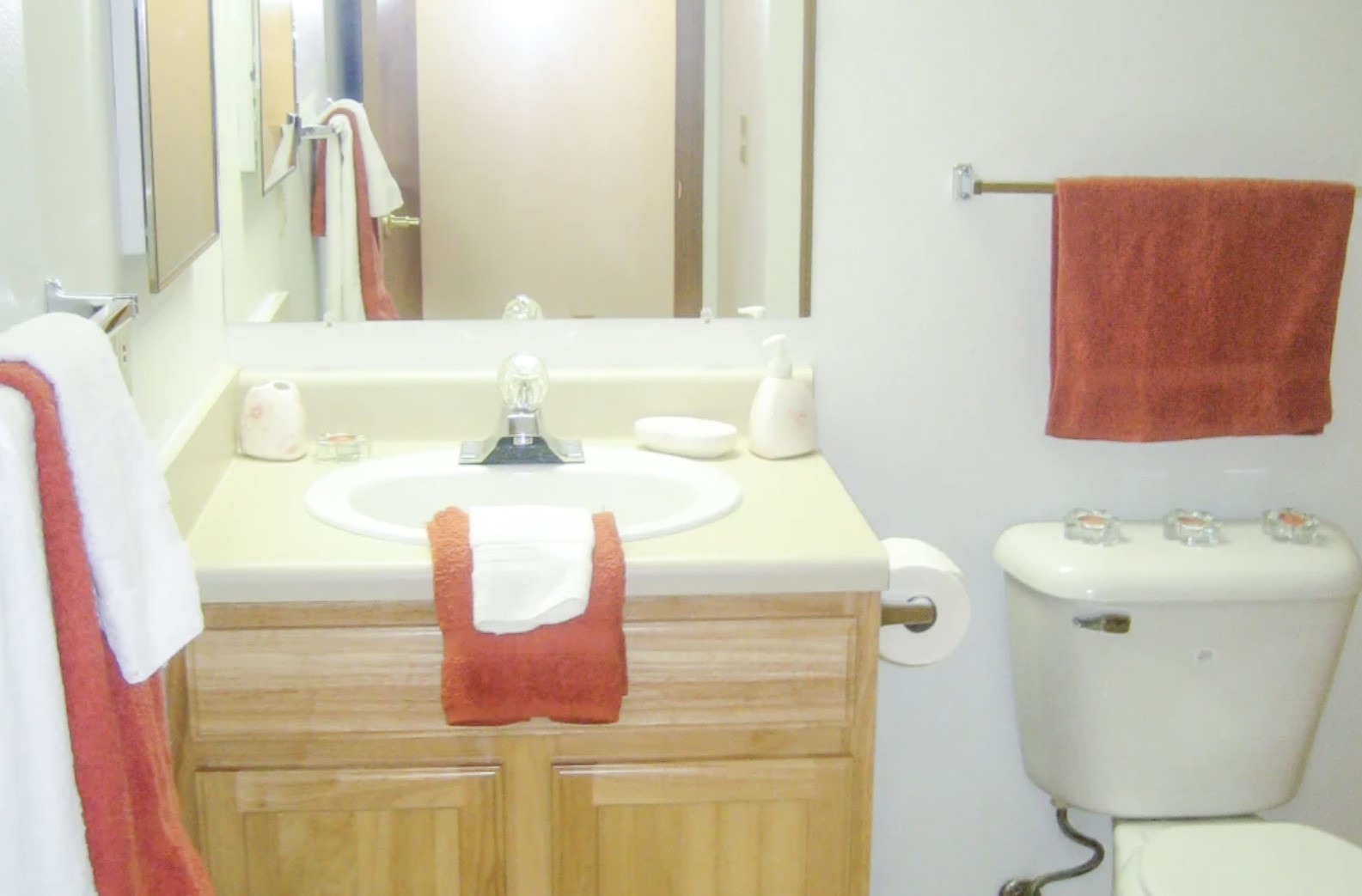 405 E Mayville Road Property Photo 9