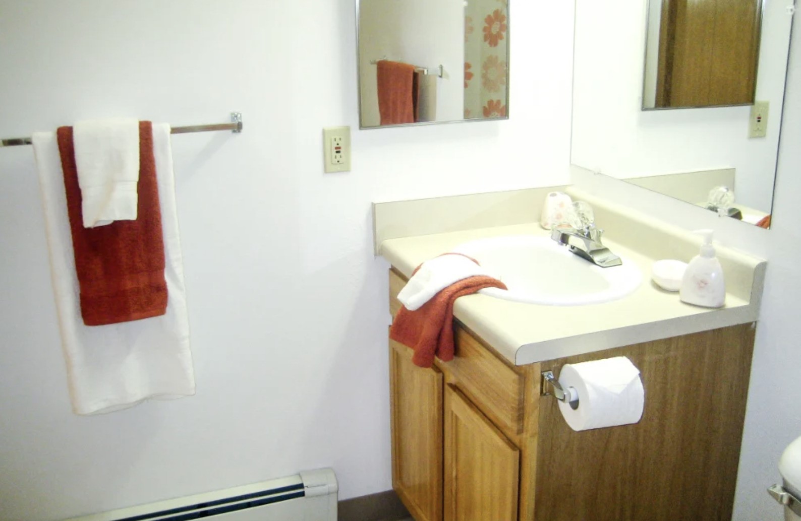405 E Mayville Road Property Photo 10