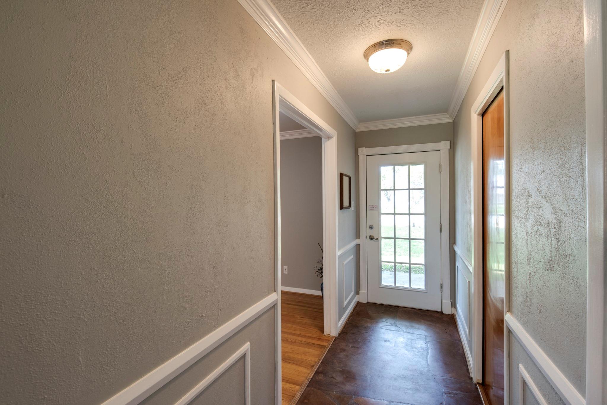 5319 Willowbend Boulevard Property Photo 3