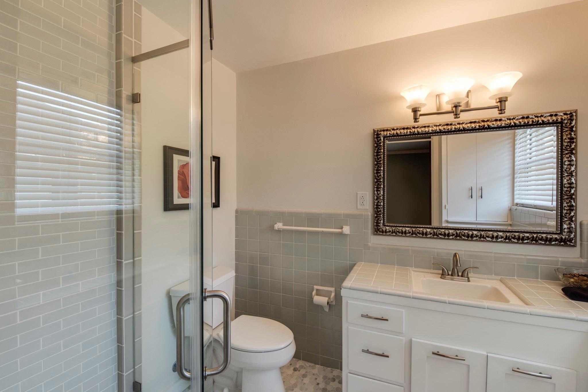 5319 Willowbend Boulevard Property Photo 10