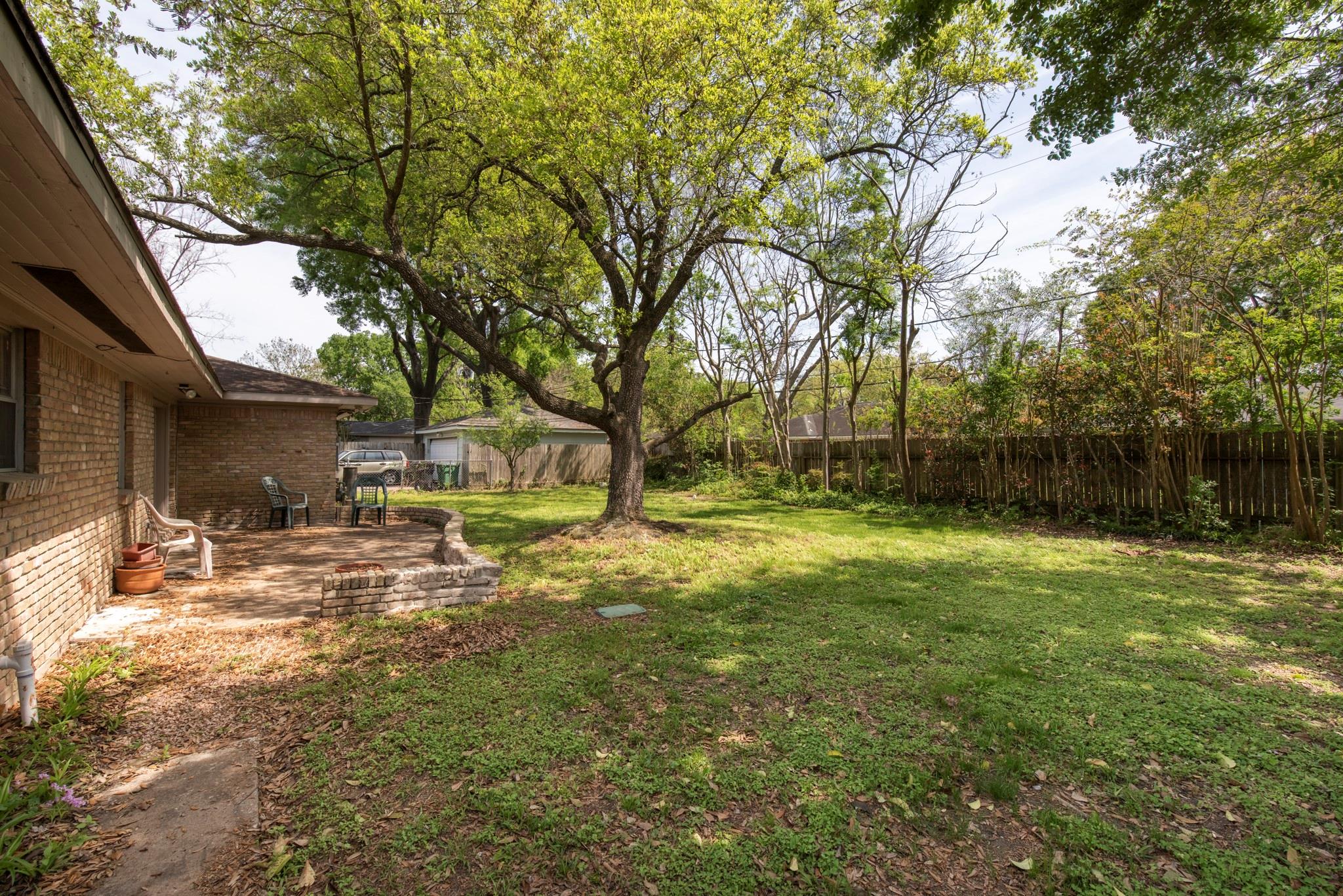 5319 Willowbend Boulevard Property Photo 16