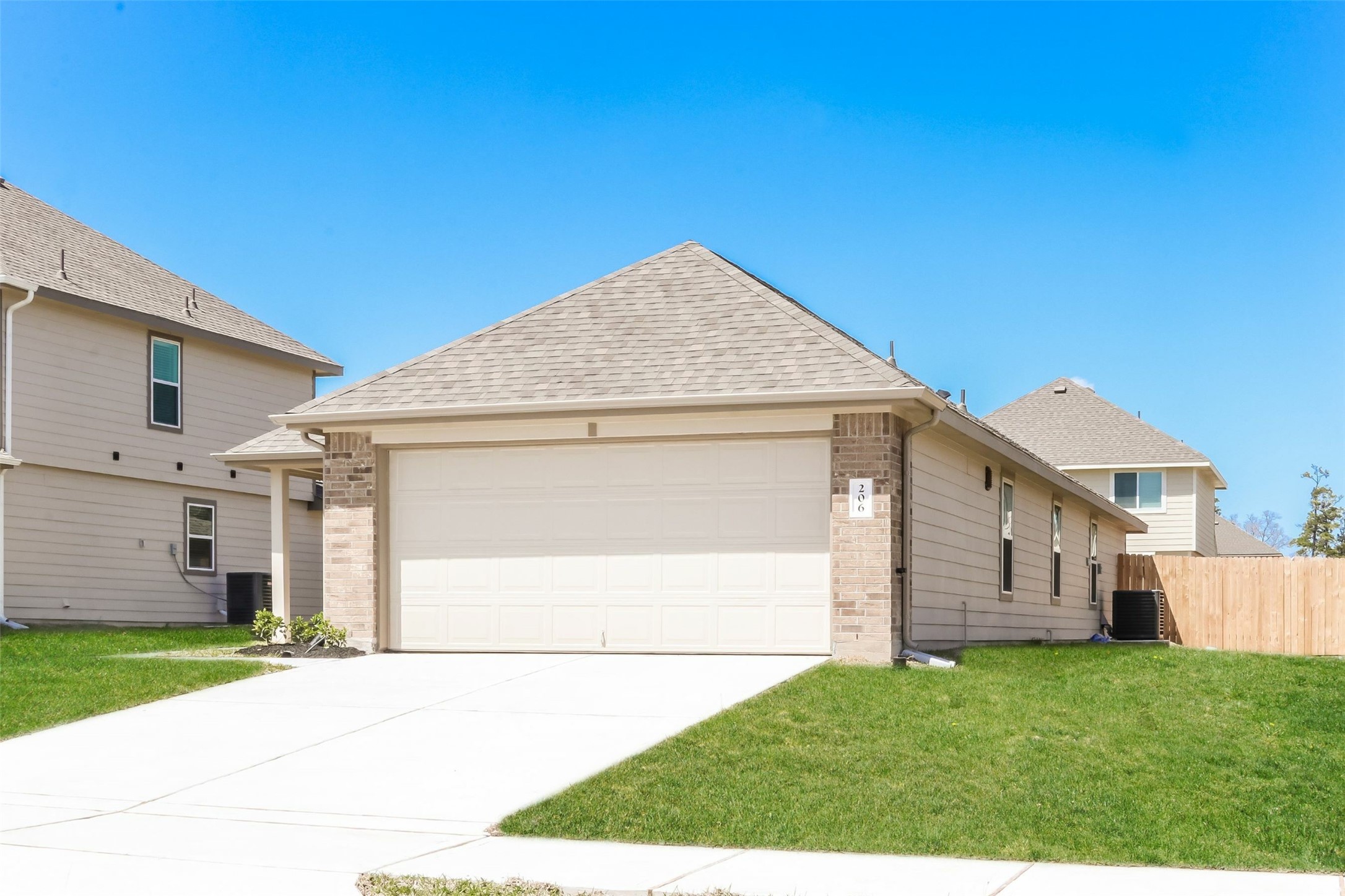 206 Pronghorn Drive Property Photo 1