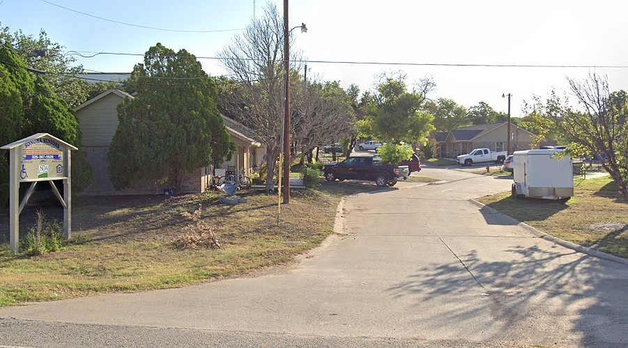 1901 Taylor Avenue Property Photo 2