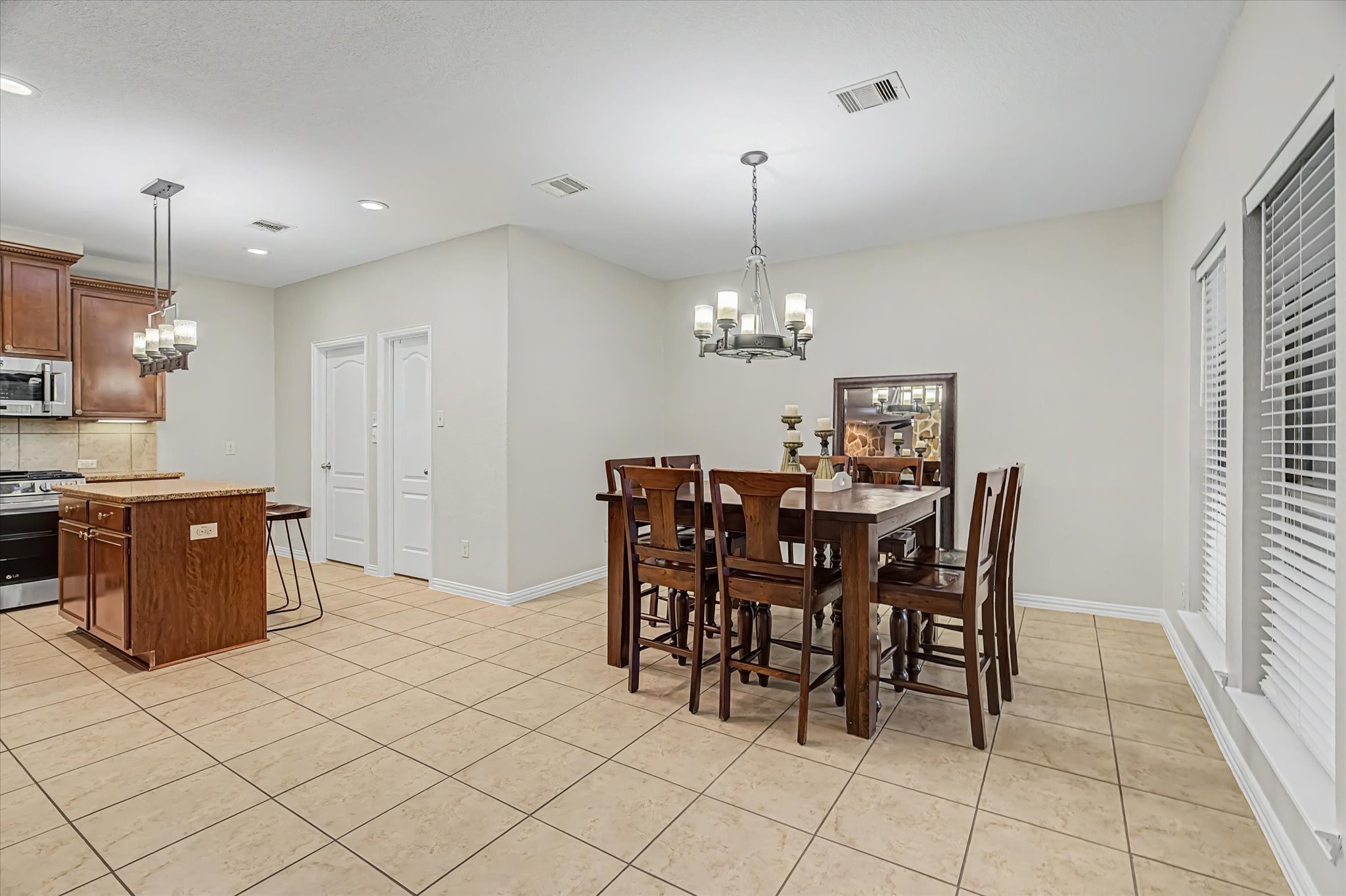 4702 Seabird Street Property Photo 22