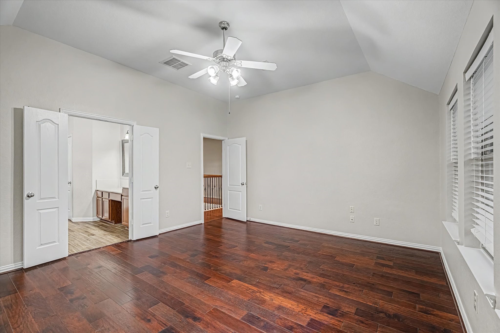 4702 Seabird Street Property Photo 29