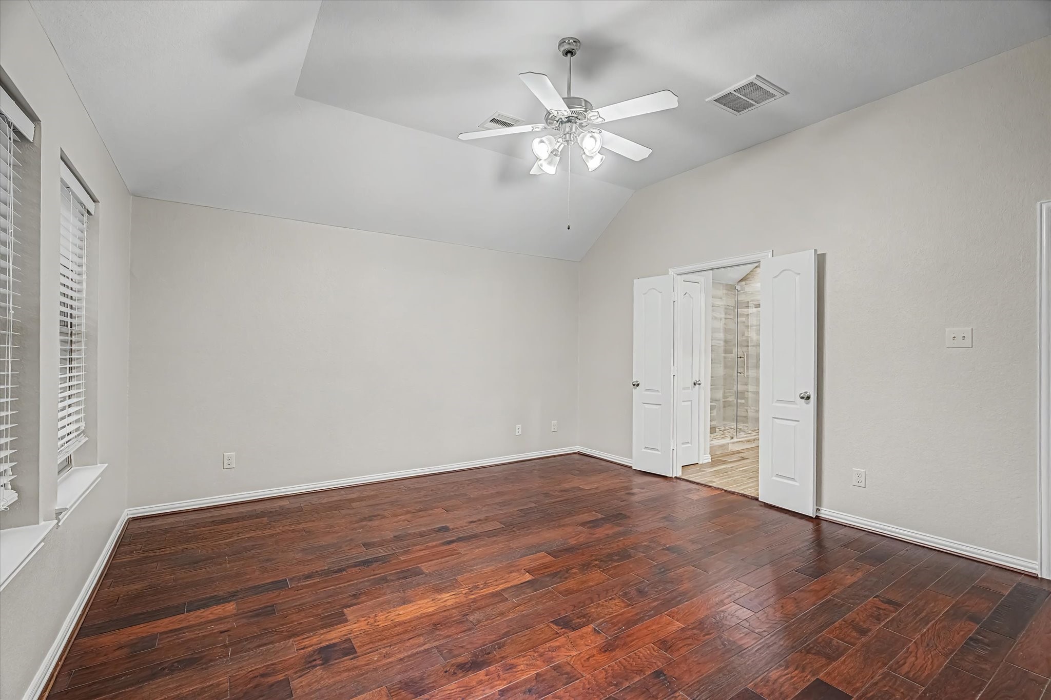 4702 Seabird Street Property Photo 30